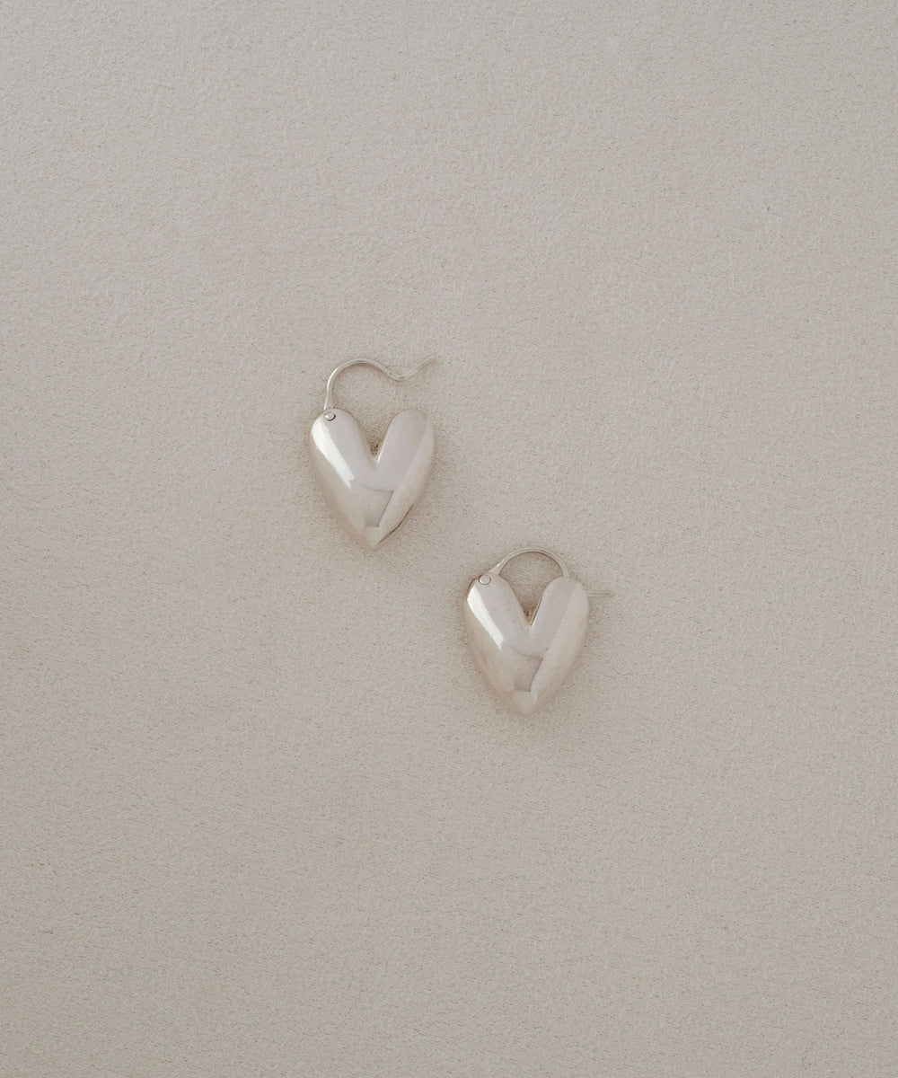 TINY PUFFY HEART HOOPS｜R.ALAGAN(ララガン)公式通販