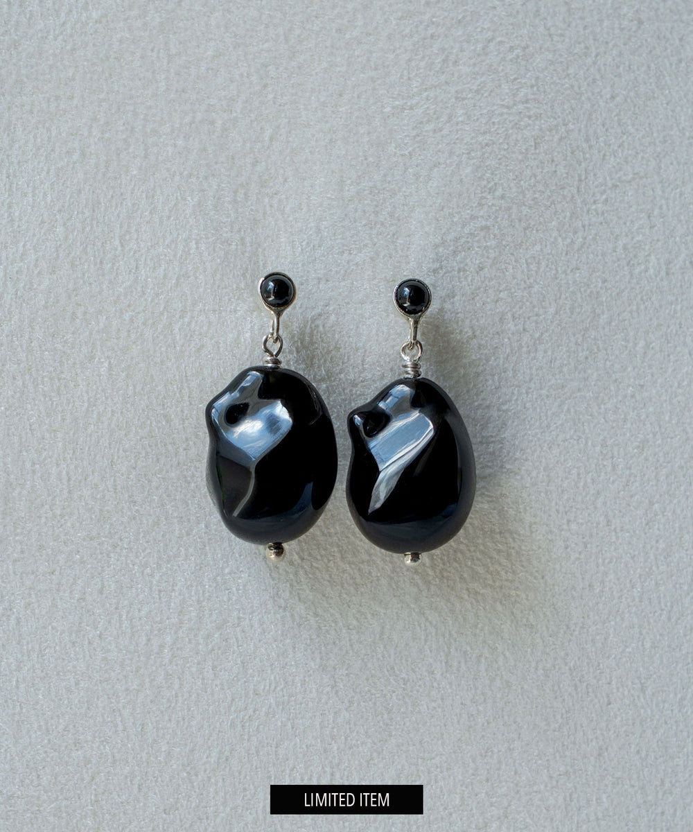R.ARAGAN ララガン オニキス ピアス R.ALAGAN/OVAL STONE EARRING(BLACK)