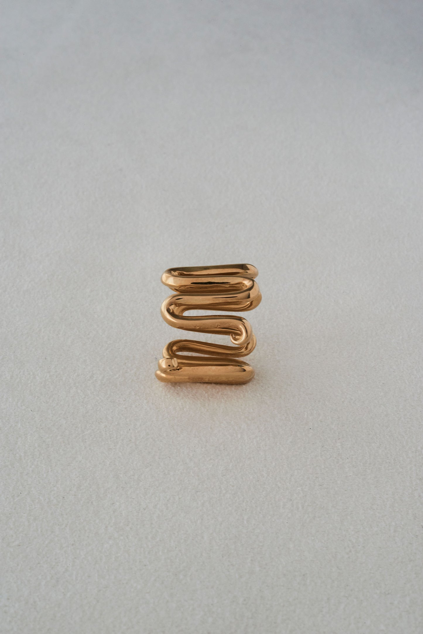 FICKLE RING