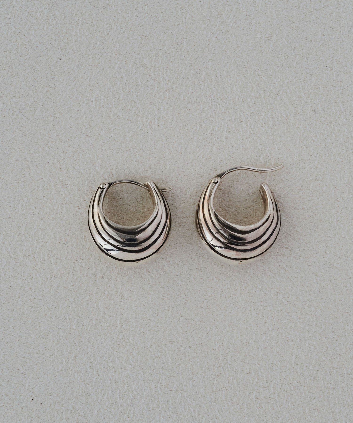 レア　R.ALAGAN ララガン SHIMA HOOPS フープピアス　シルバー R.ALAGAN SHIMA HOOPS｜トゥモローランド 公式通販