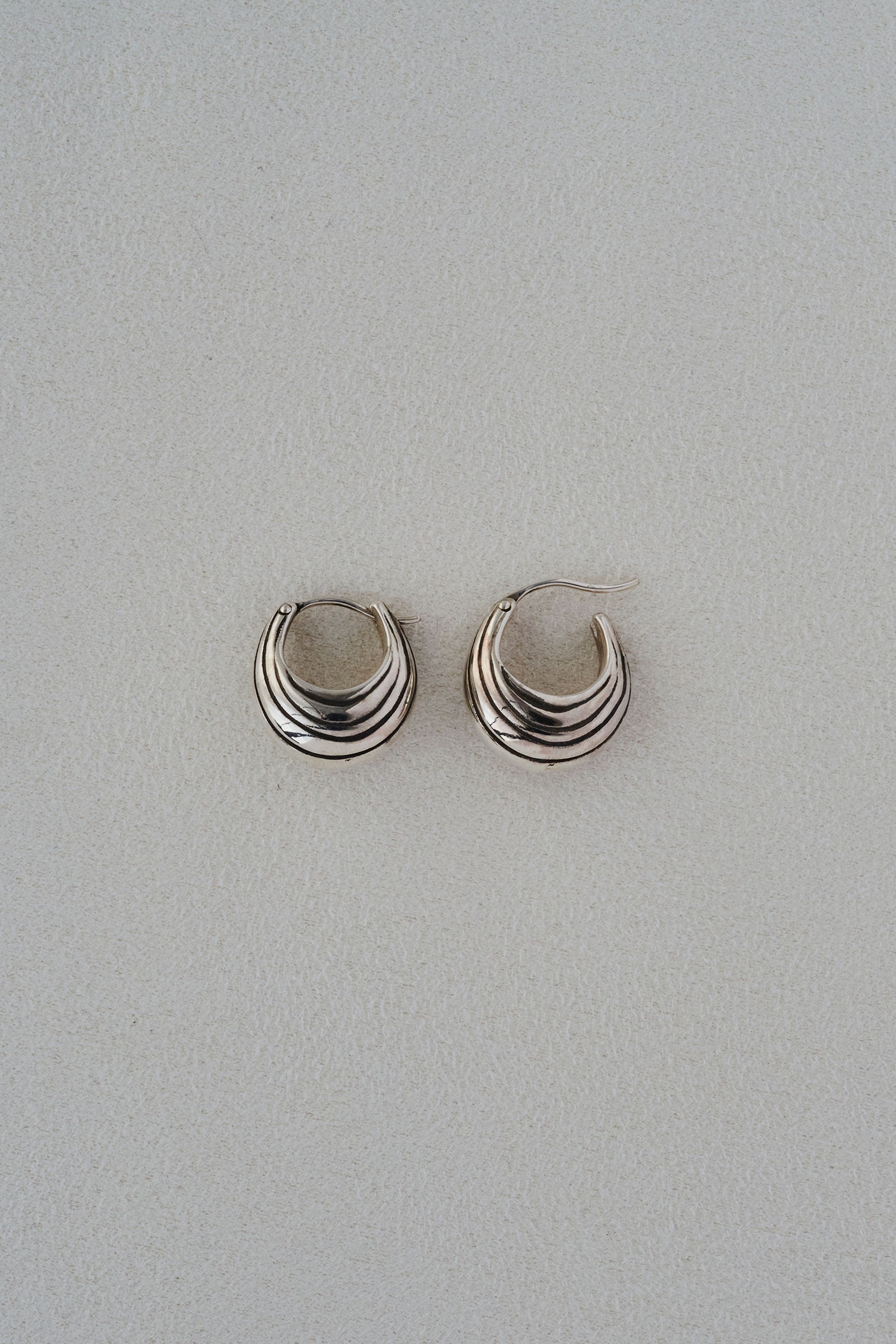 SHIMA HOOPS｜R.ALAGAN(ララガン)公式通販｜シマフープピアス/シルバー