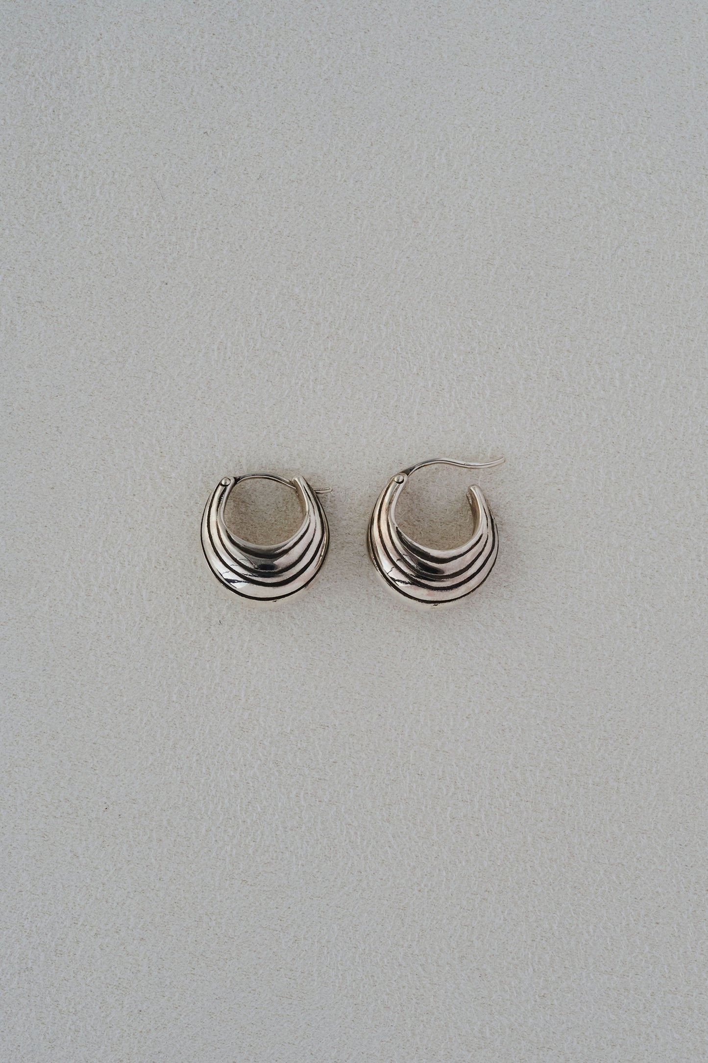 SHIMA HOOPS