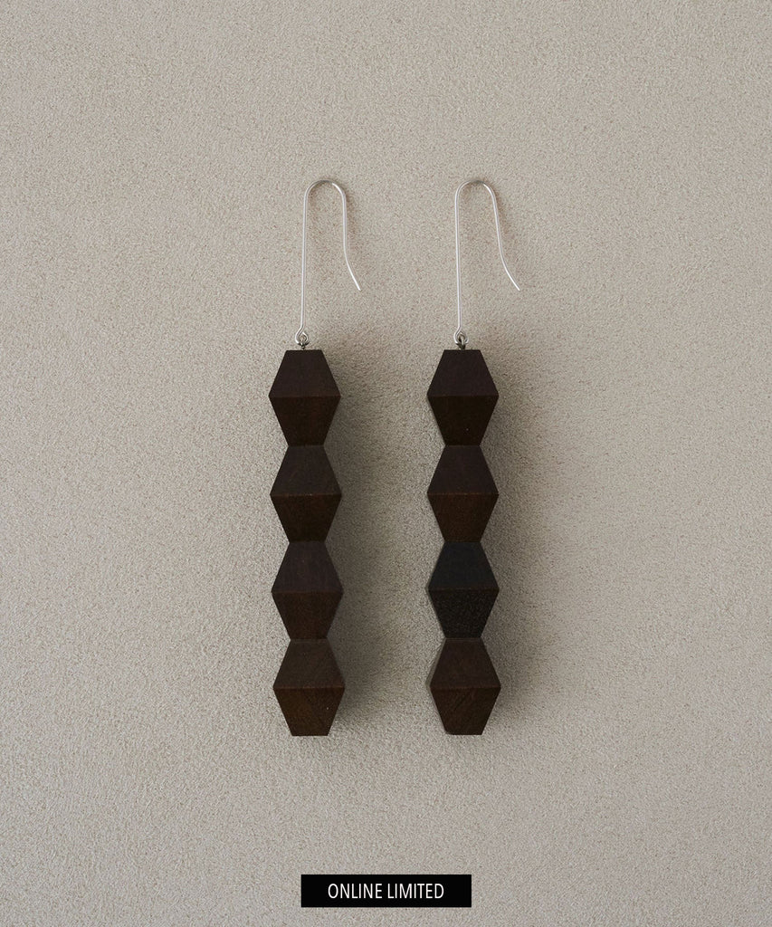 COLOMN WOOD EARRINGS