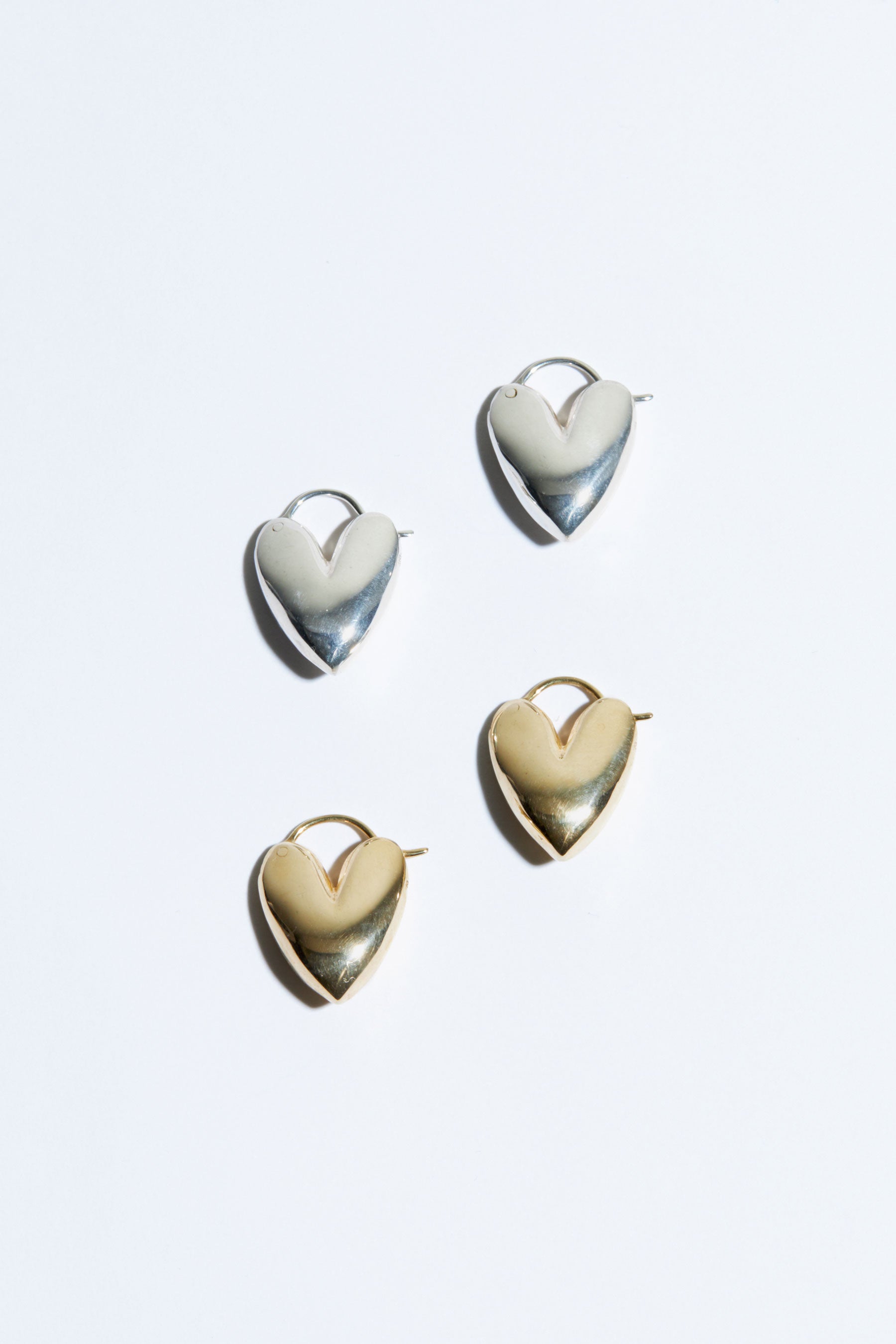 TINY PUFFY HEART HOOPS｜R.ALAGAN(ララガン)公式通販｜パフィハート