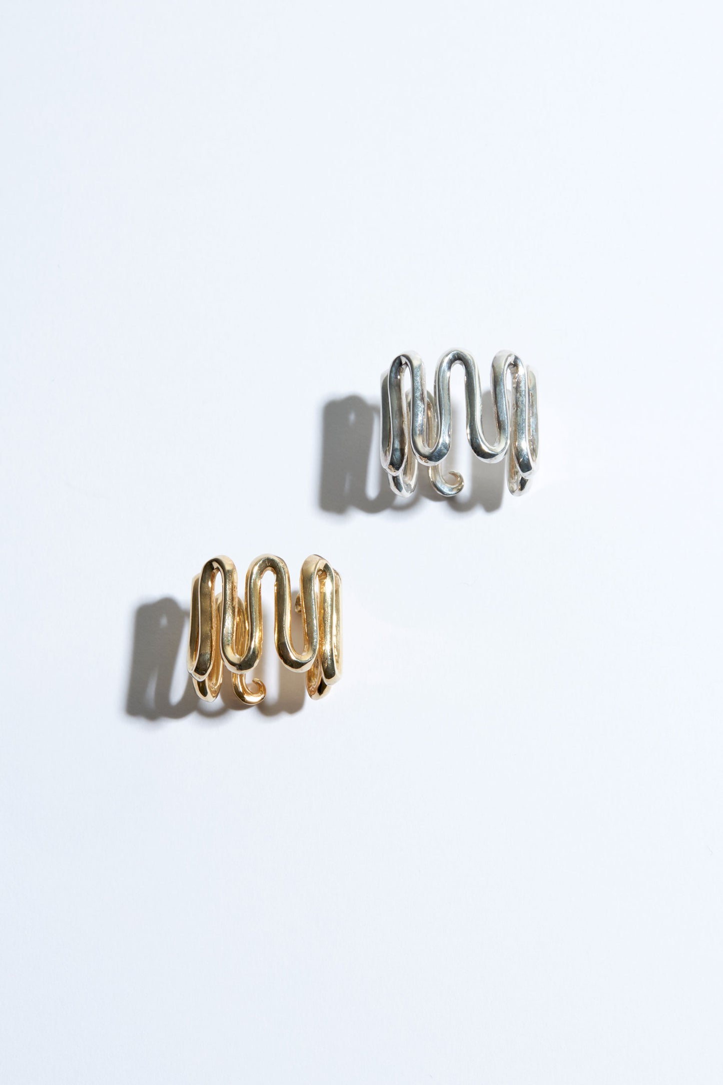 FICKLE RING