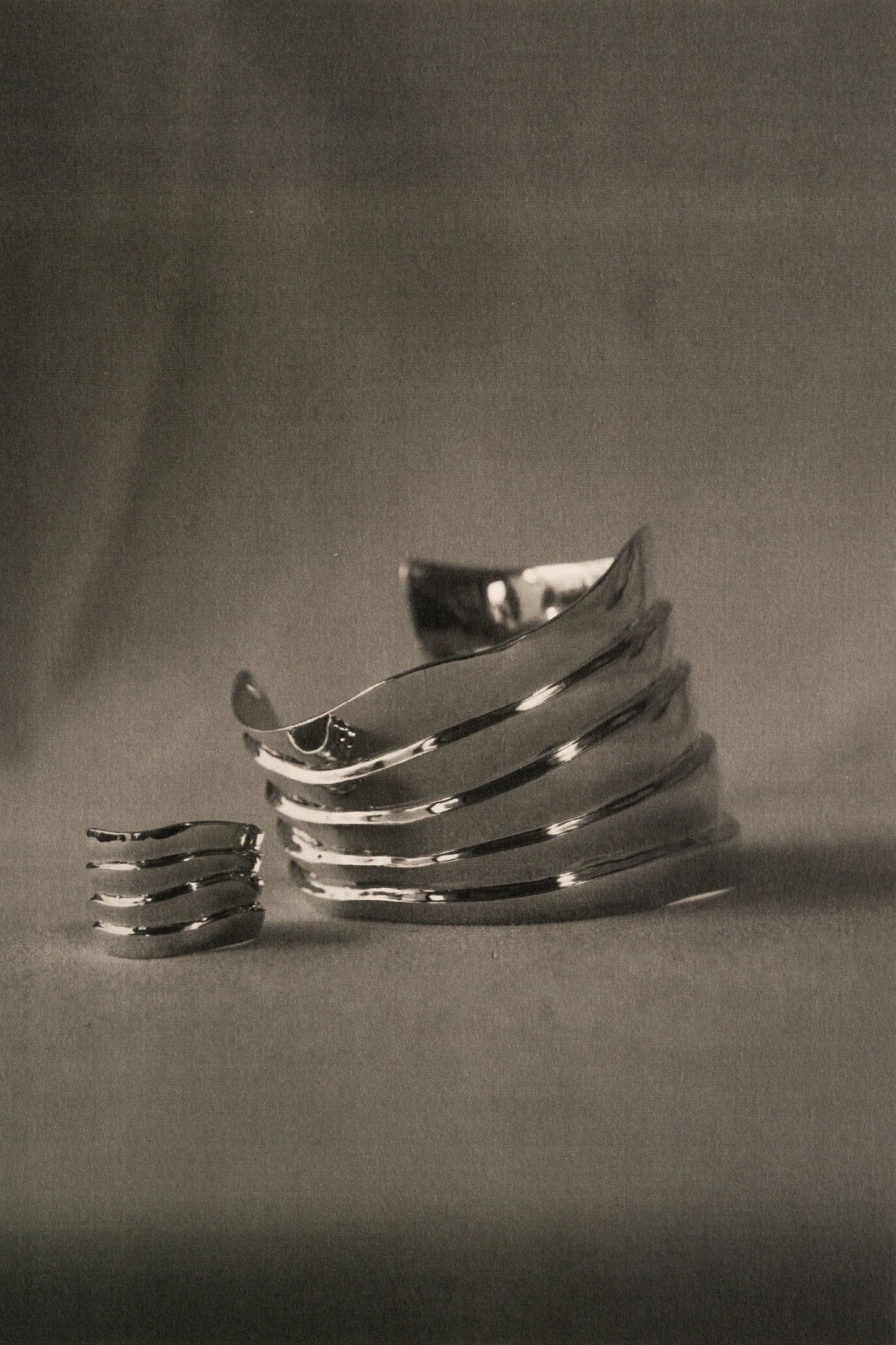 RIPPLE BANGLE