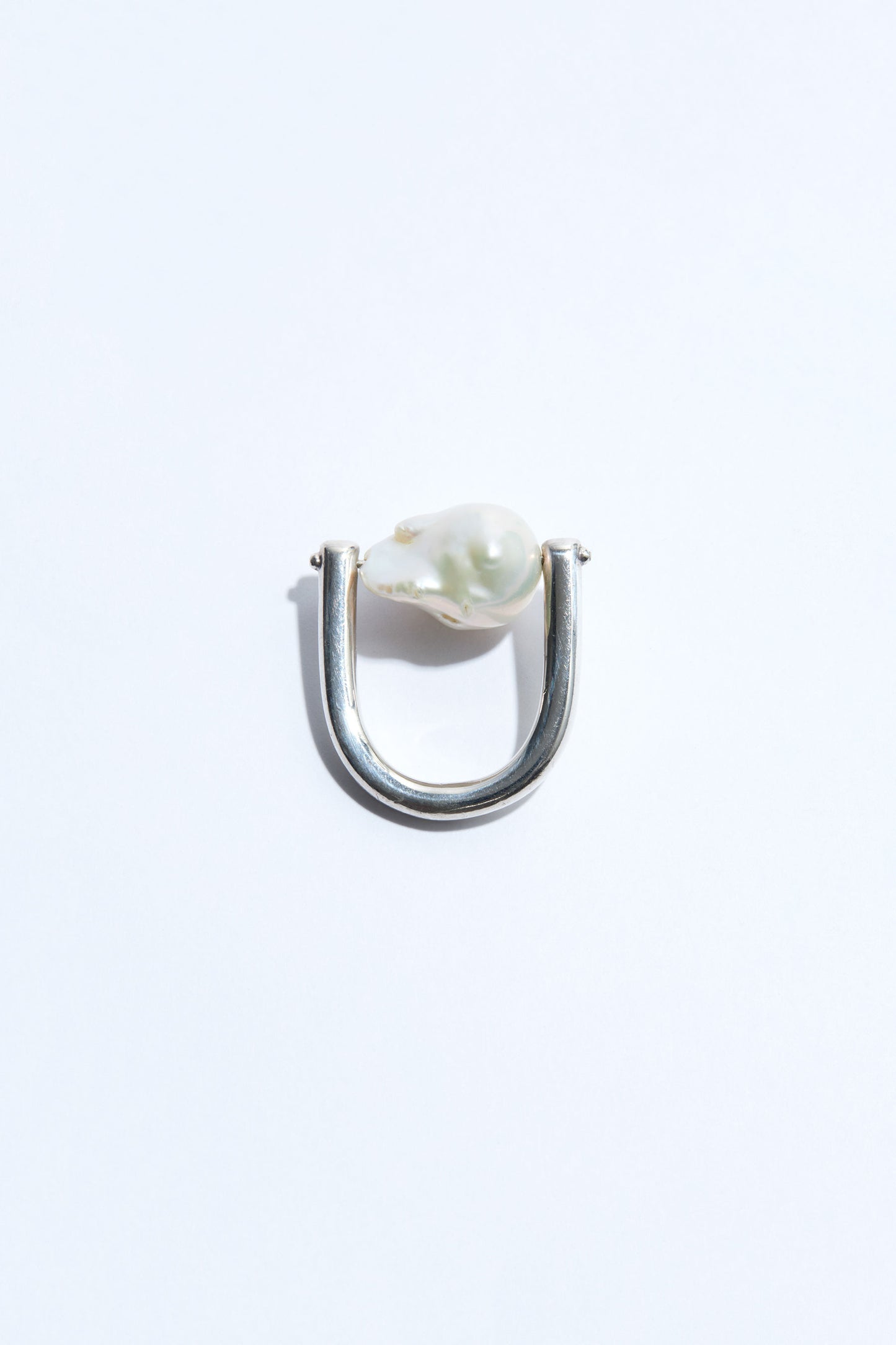 DISTORTED PEARL RING