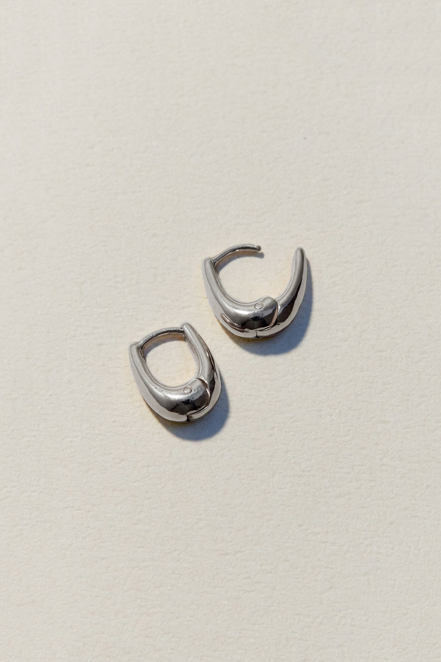 TINY TINY PUFFY HOOPS