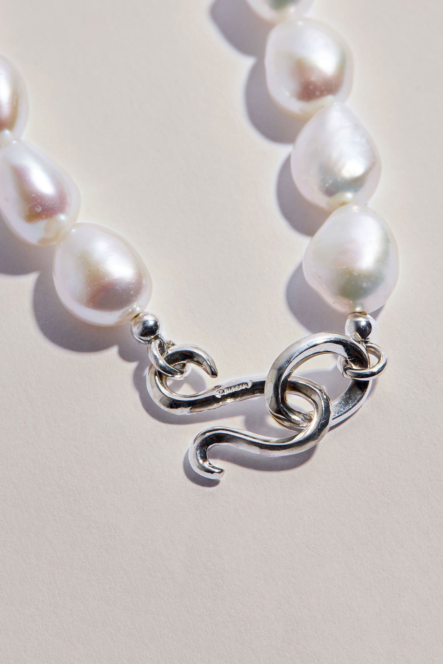 MADAM PEARL NECKLACE