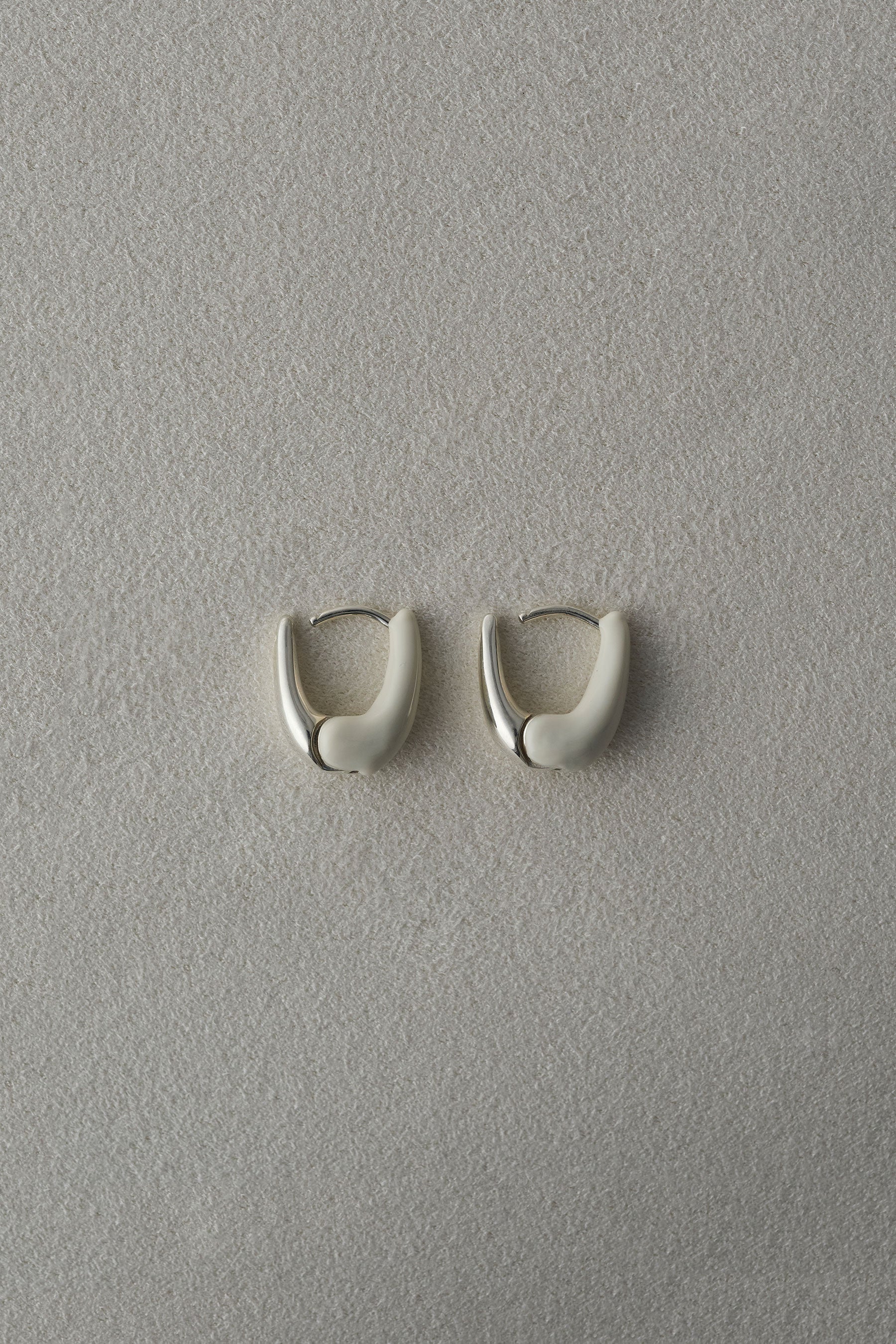 新品 ララガン DIPPED TINY TINY PUFFY HOOPS ピアス DIPPED TINY TINY PUFFY HOOPS｜R.ALAGAN(ララガン)公式通販