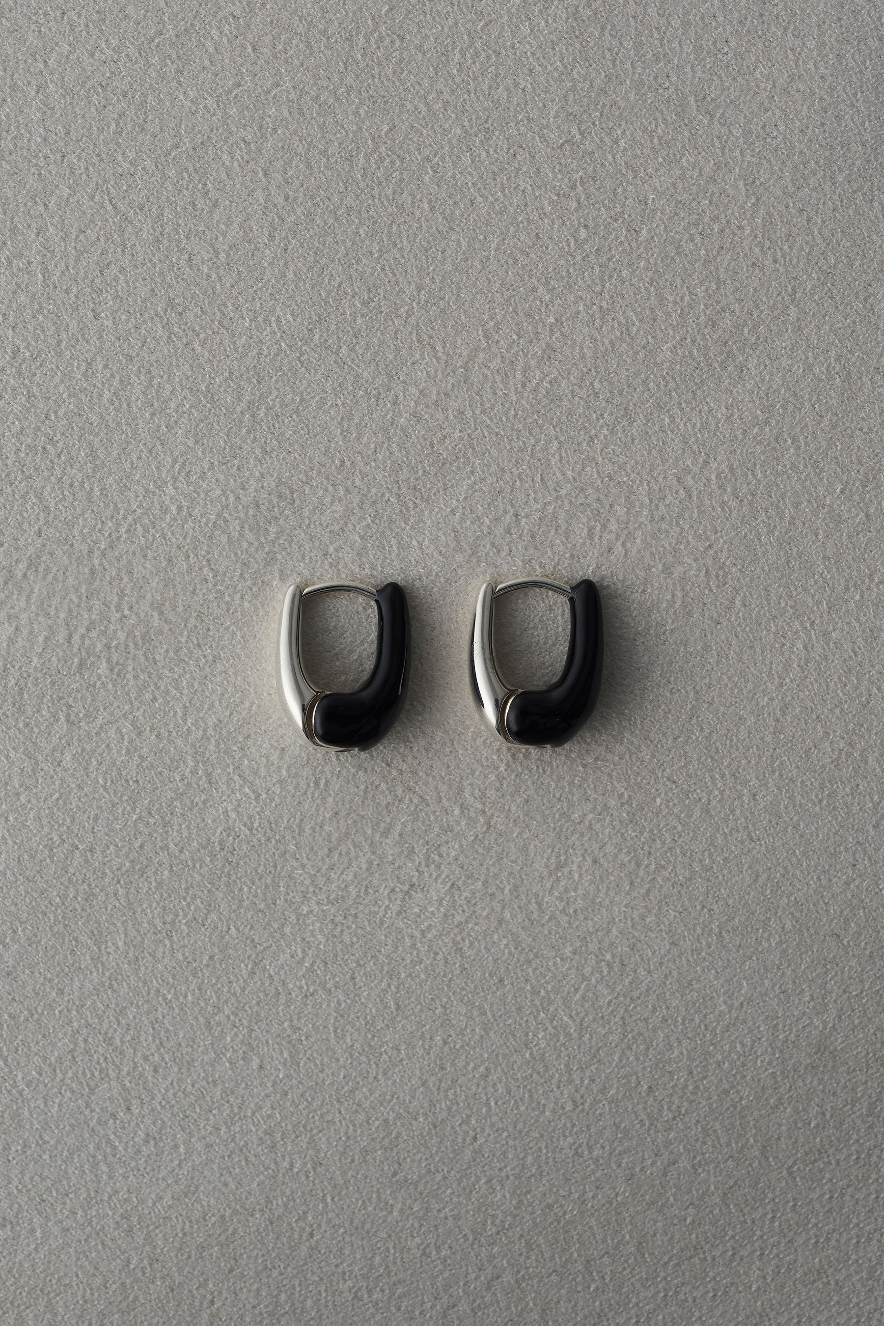 DIPPED TINY TINY PUFFY HOOPS｜R.ALAGAN(ララガン)公式通販