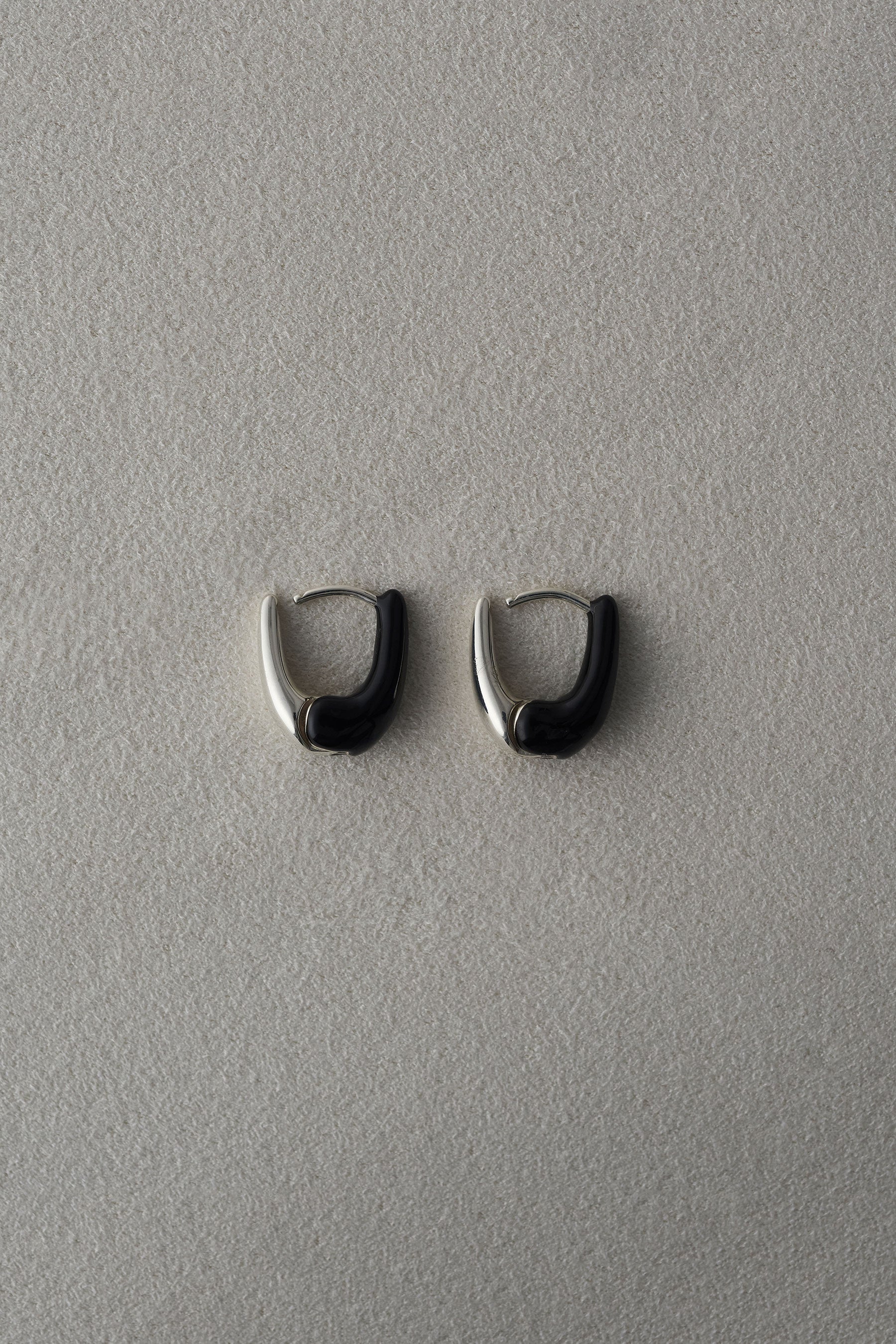 DIPPED TINY TINY PUFFY HOOPS｜R.ALAGAN(ララガン)公式通販
