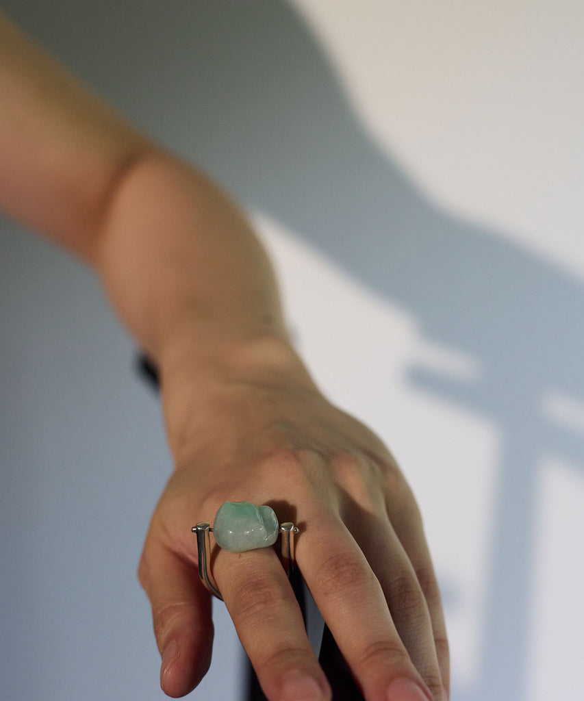 <tc>DISTORTED STONE RING</tc>