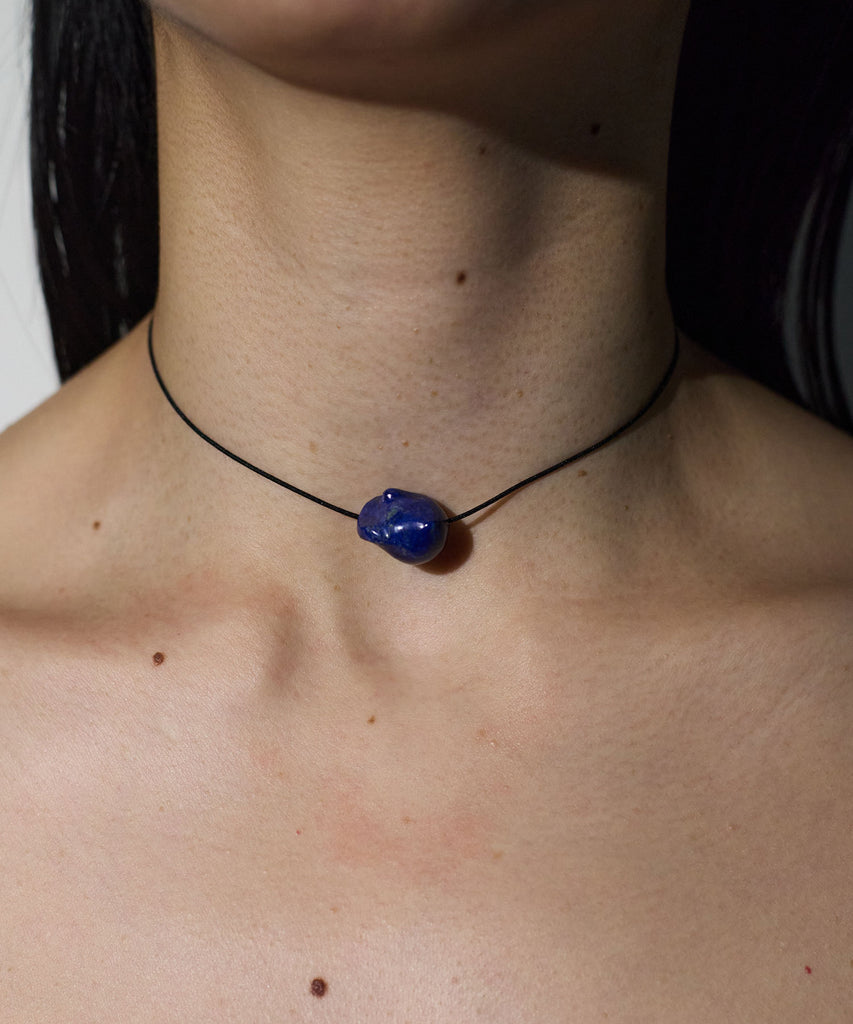 <tc>DISTORTED STONE CHOKER</tc>