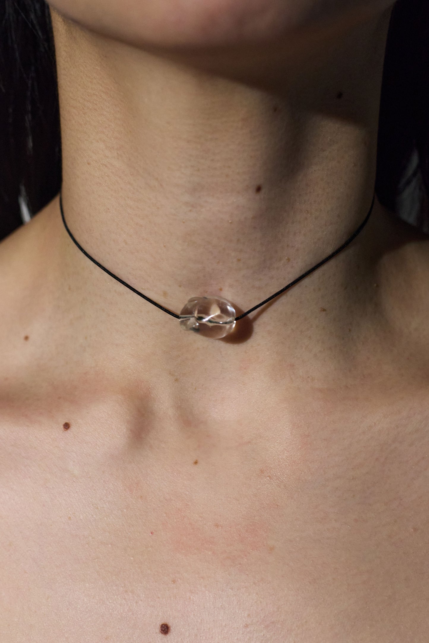 DISTORTED STONE CHOKER