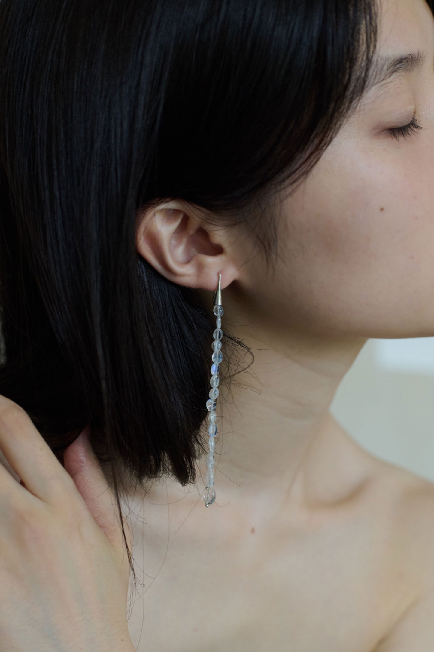 STEPPING STONE EARRINGS MOONSTONE