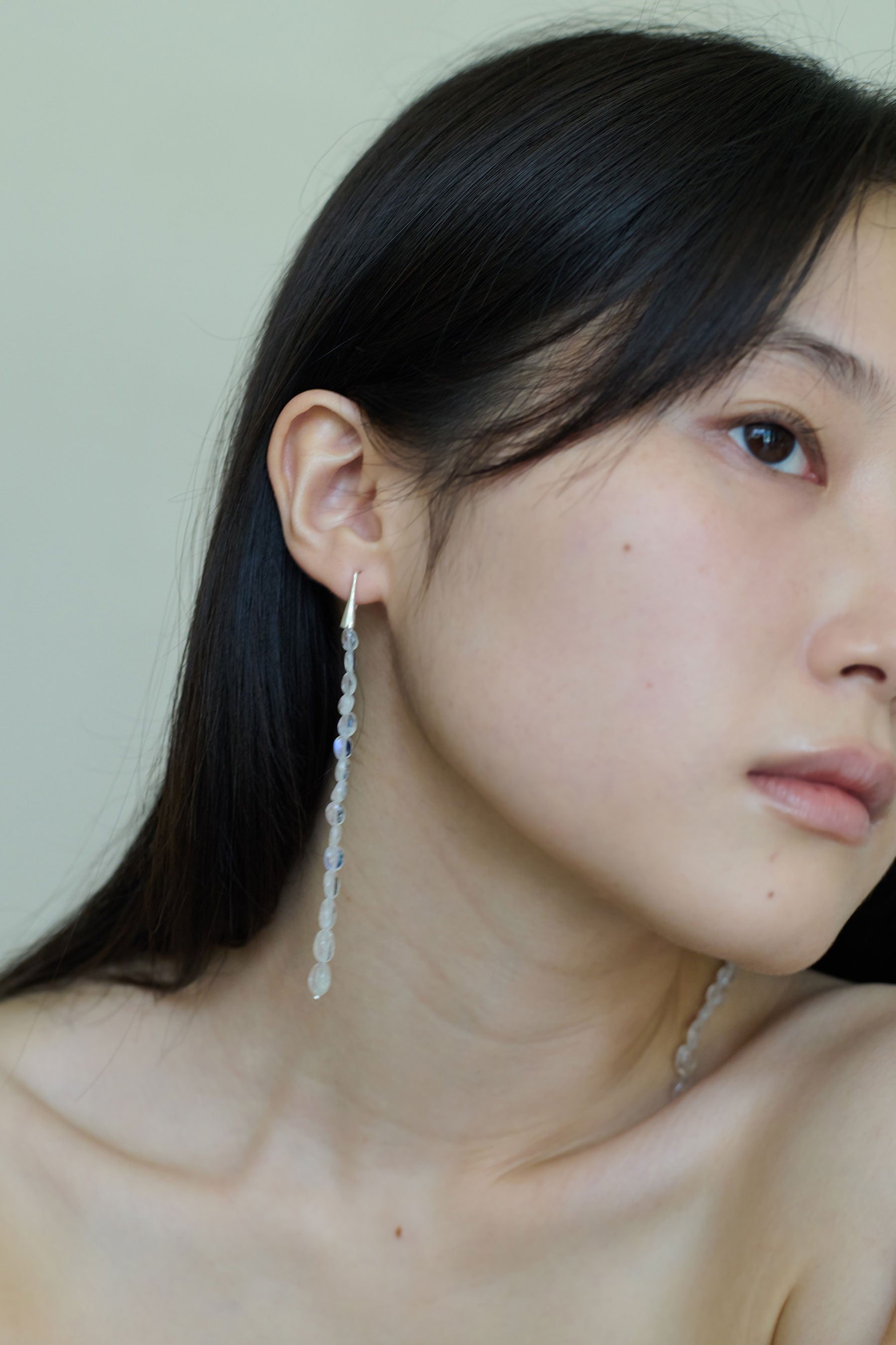STEPPING STONE EARRINGS MOONSTONE