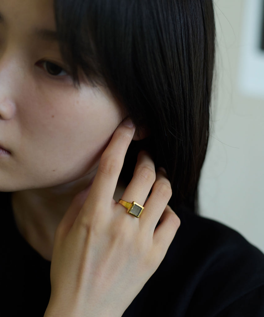 ANCIENT ROMAN RING/SMOKY QUARTZ