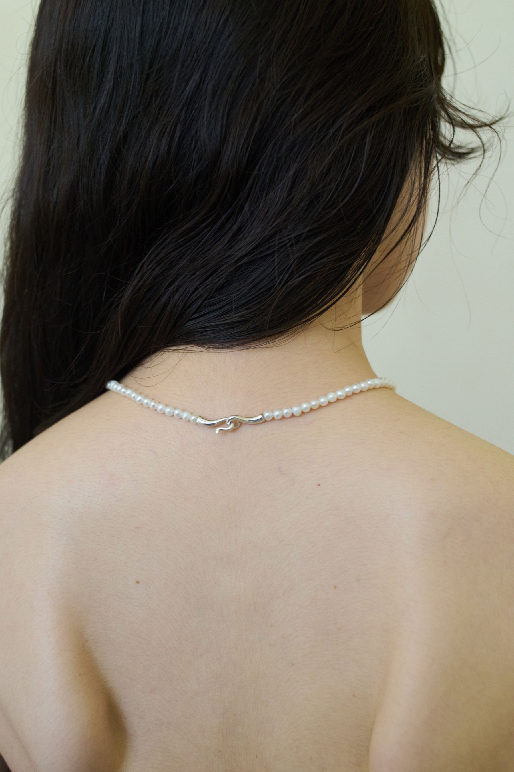 BABY PEARL COLLAR
