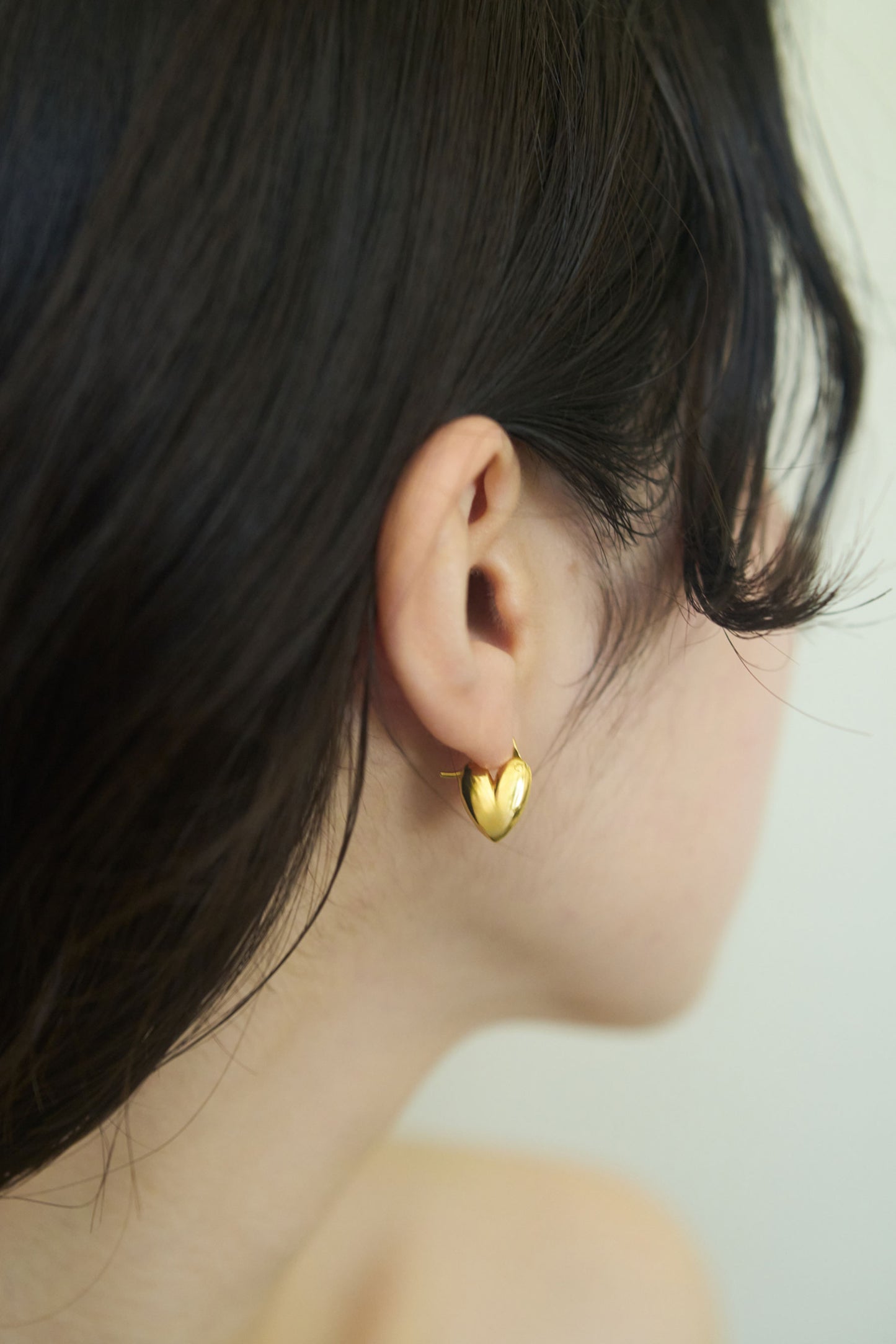 TINY TINY PUFFY HEART HOOPS
