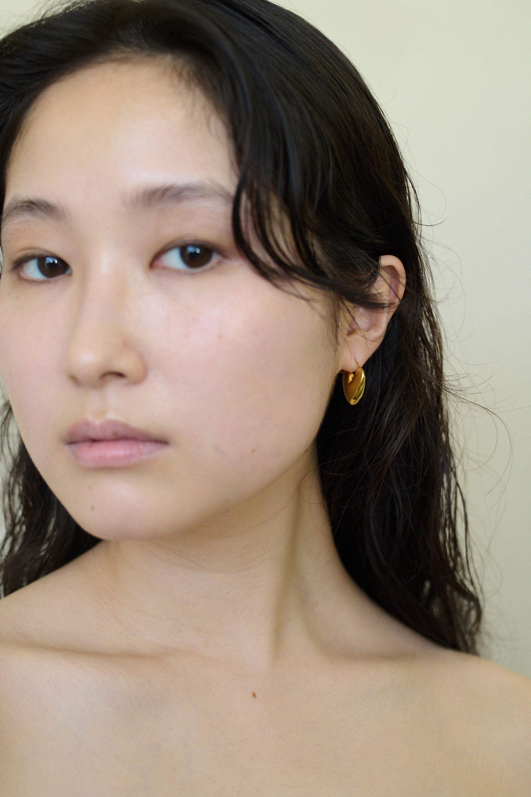 TINY PUFFY HEART HOOPS｜R.ALAGAN(ララガン)公式通販｜パフィハート