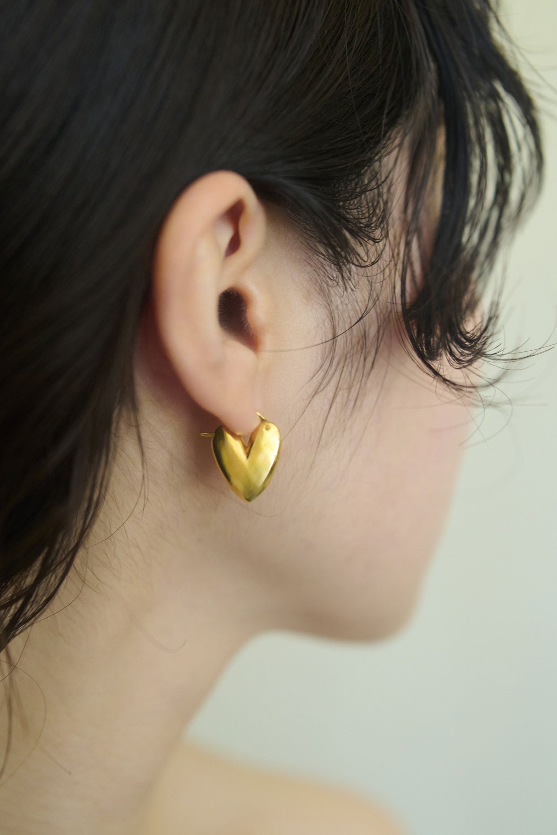 TINY PUFFY HEART HOOPS｜R.ALAGAN(ララガン)公式通販｜パフィハート