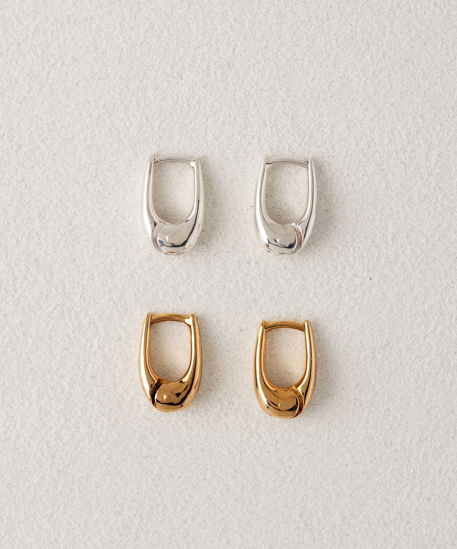 TINY THIN HOOPS｜R.ALAGAN(ララガン)公式通販｜ピアス