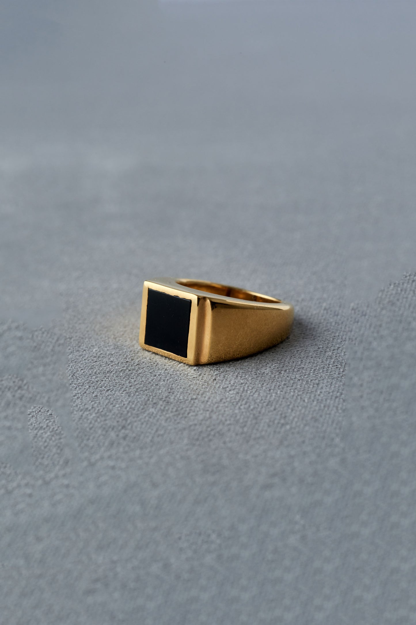 GRAND FATHER RING ONYX