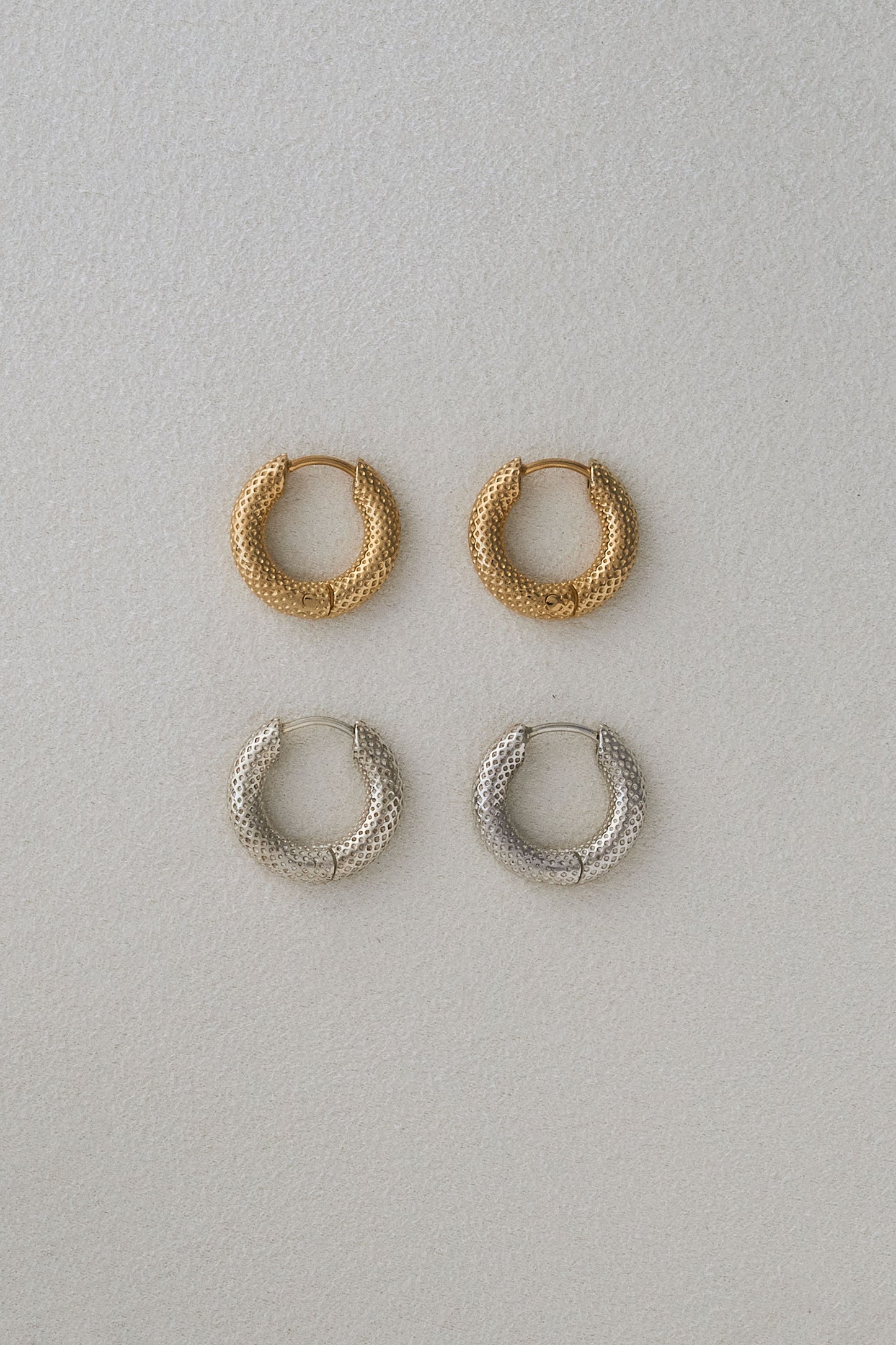 TINY DOT HOOPS