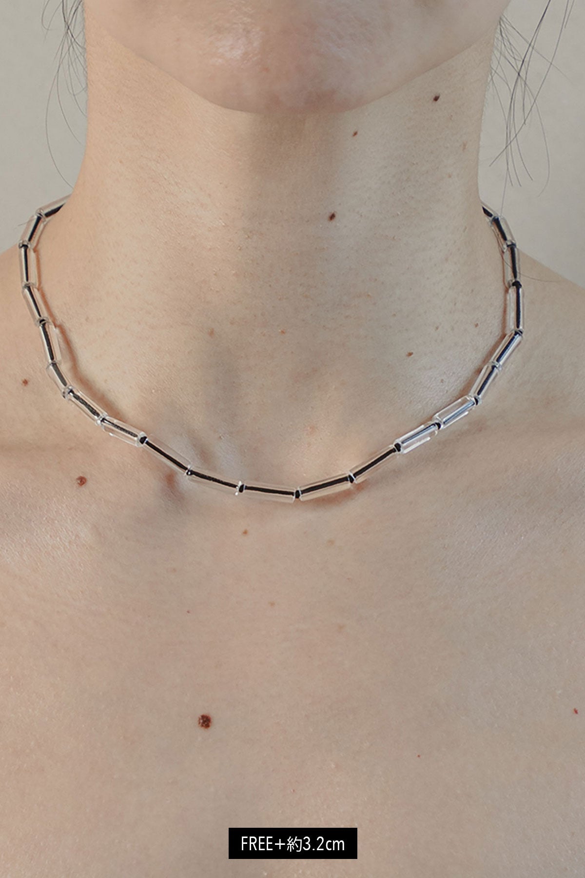 SMALL TUBE CRYSTAL NECKLACE