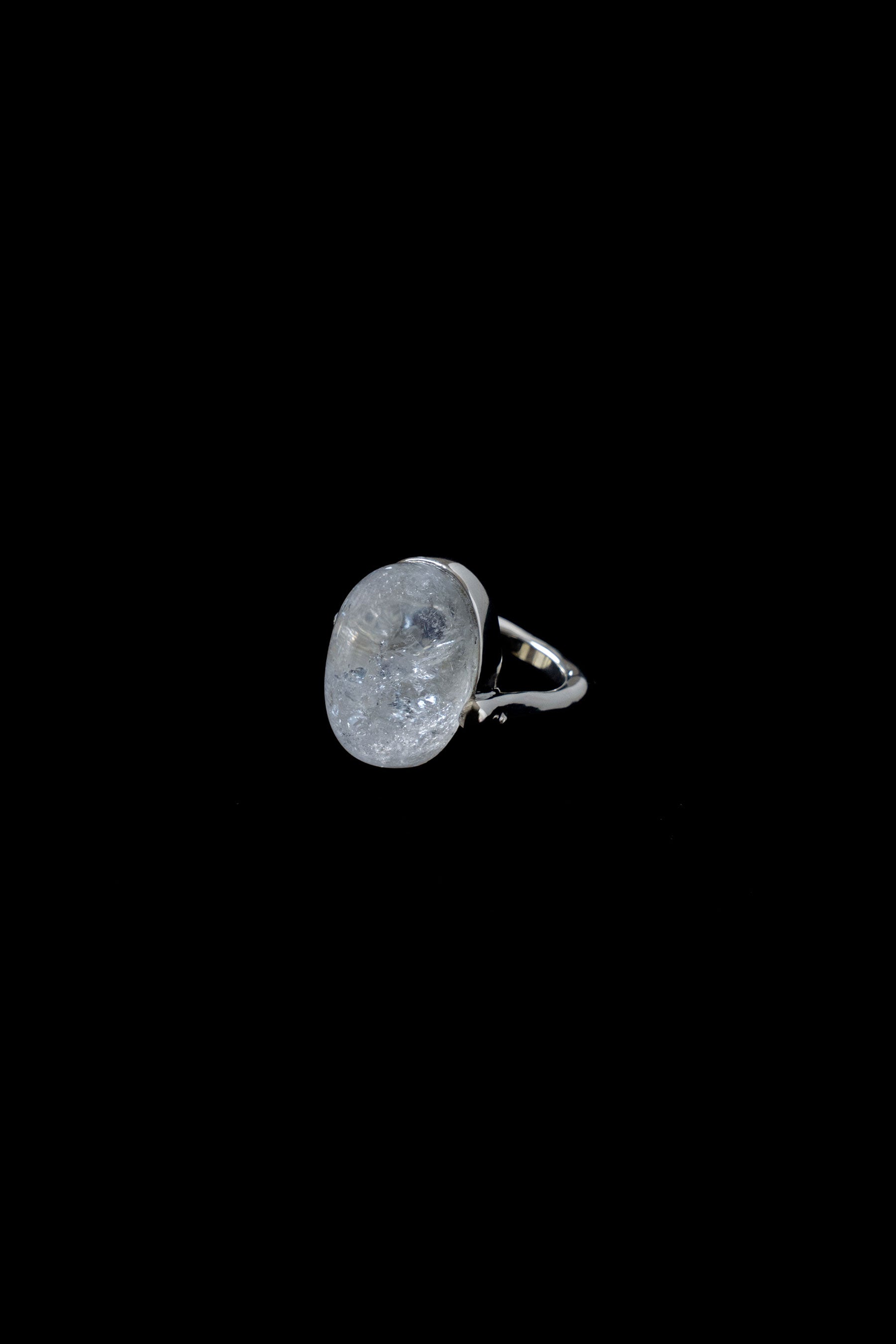 PUFFY STONE RING/IRIS QUARTZ