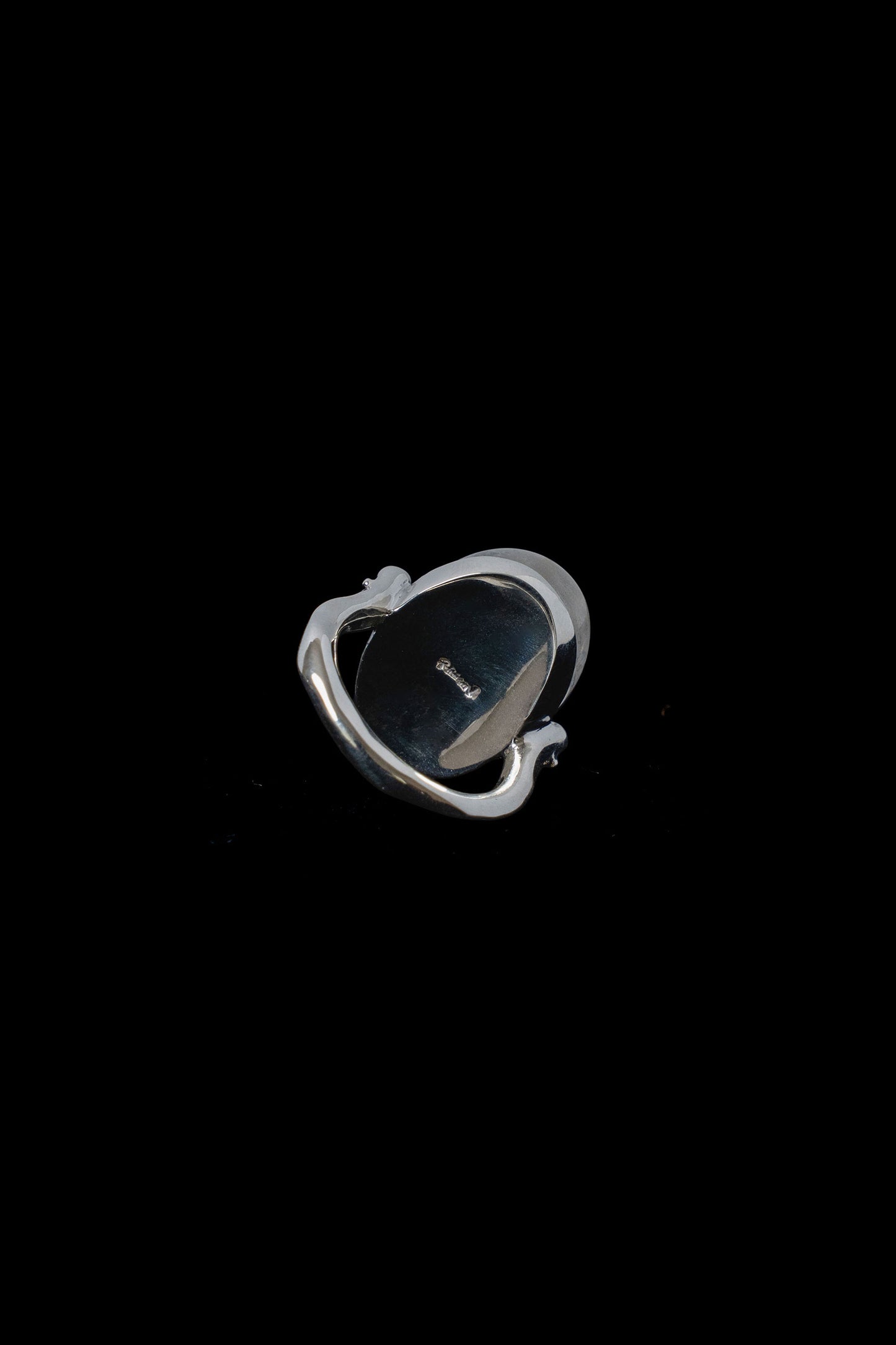 PUFFY STONE RING/IRIS QUARTZ