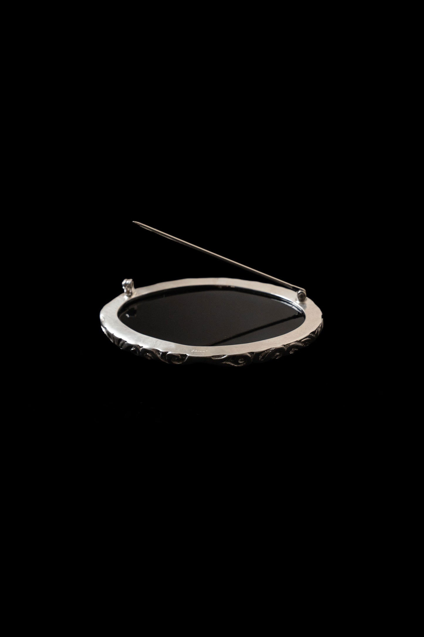 NOIR RENE BROOCH