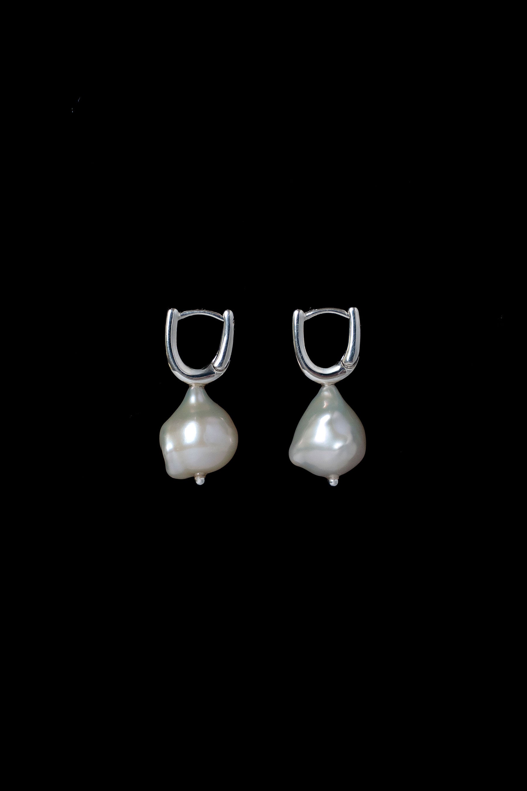 DEWDROP PEARL HOOPS｜R.ALAGAN(ララガン)公式通販｜バロックパール