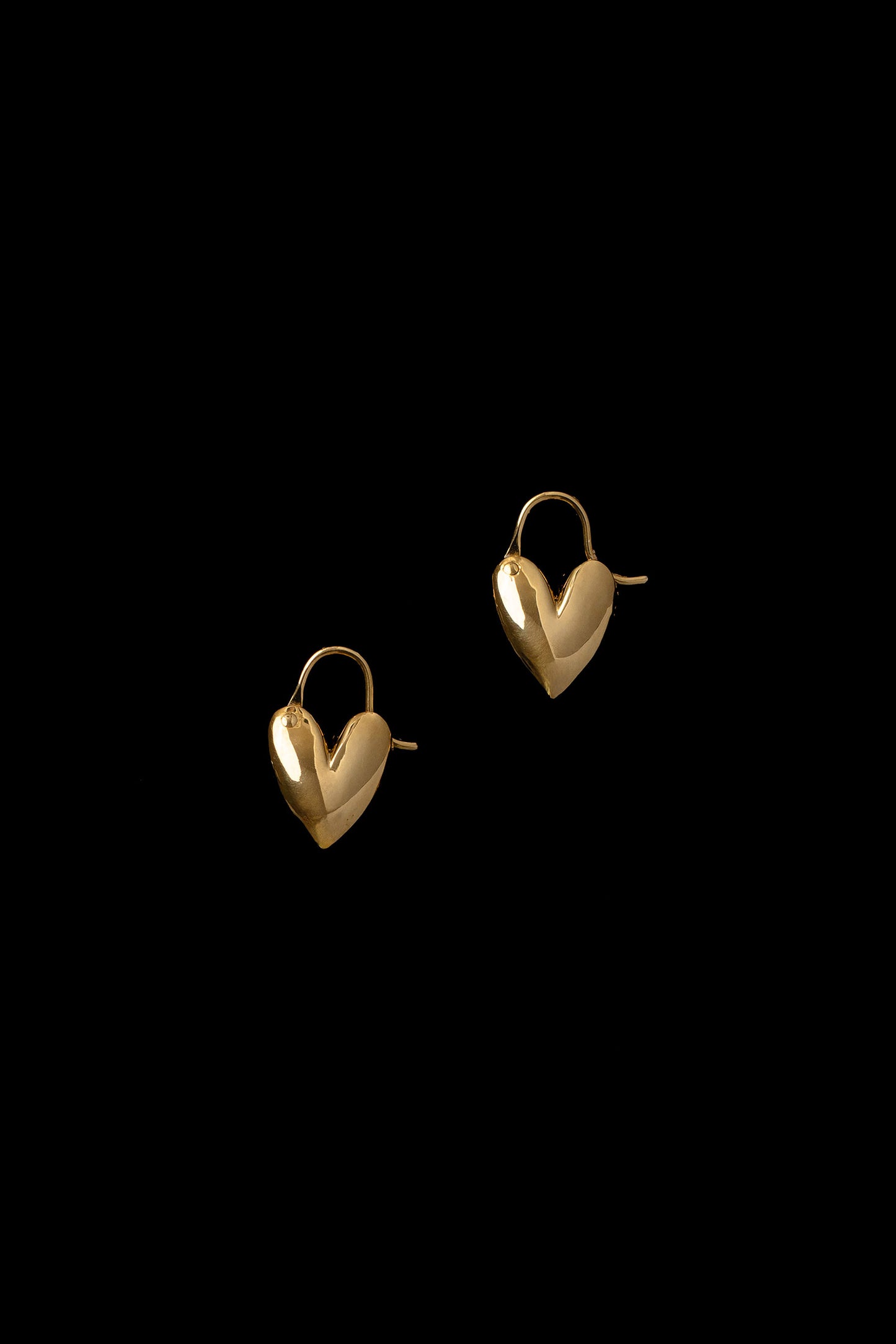 TINY TINY PUFFY HEART HOOPS
