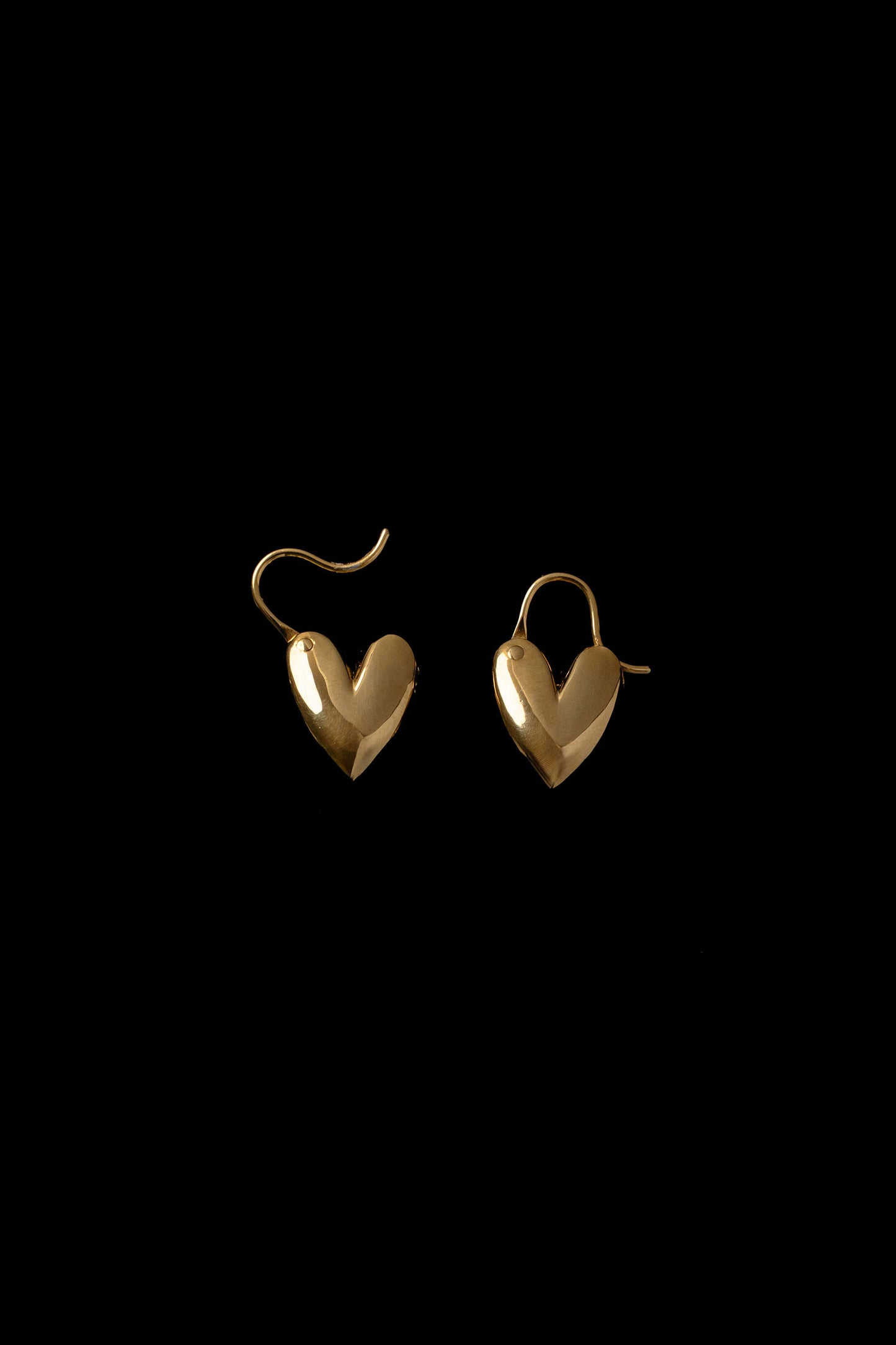 TINY TINY PUFFY HEART HOOPS