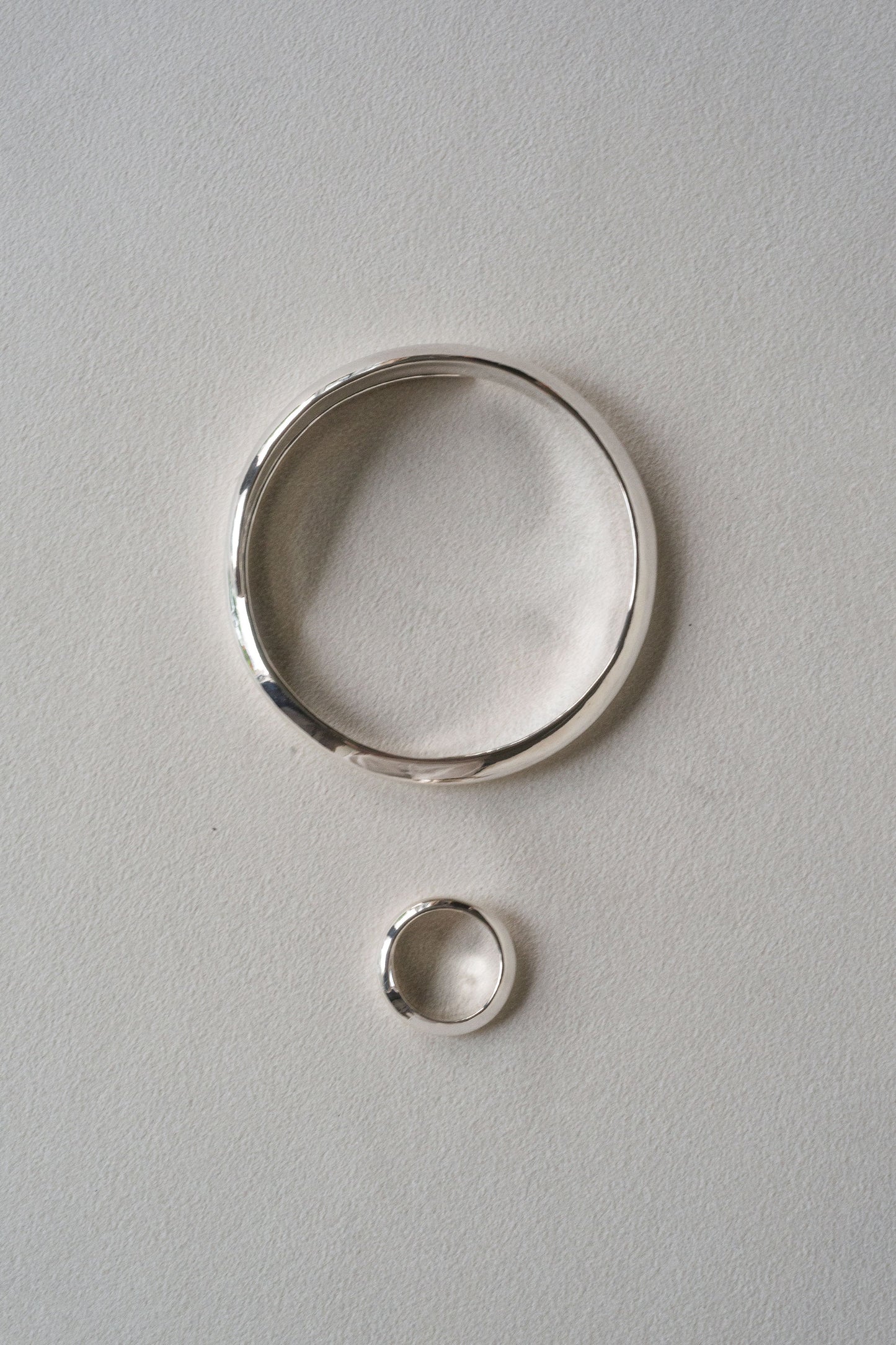 LARGE WILLOW BANGLE