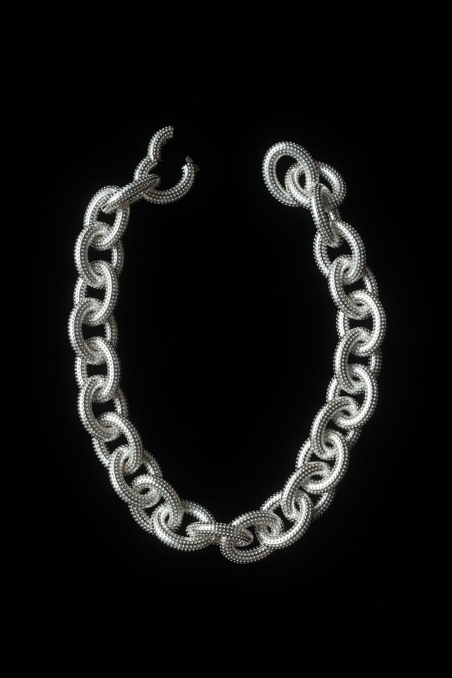 ENTWINED NECKLACE
