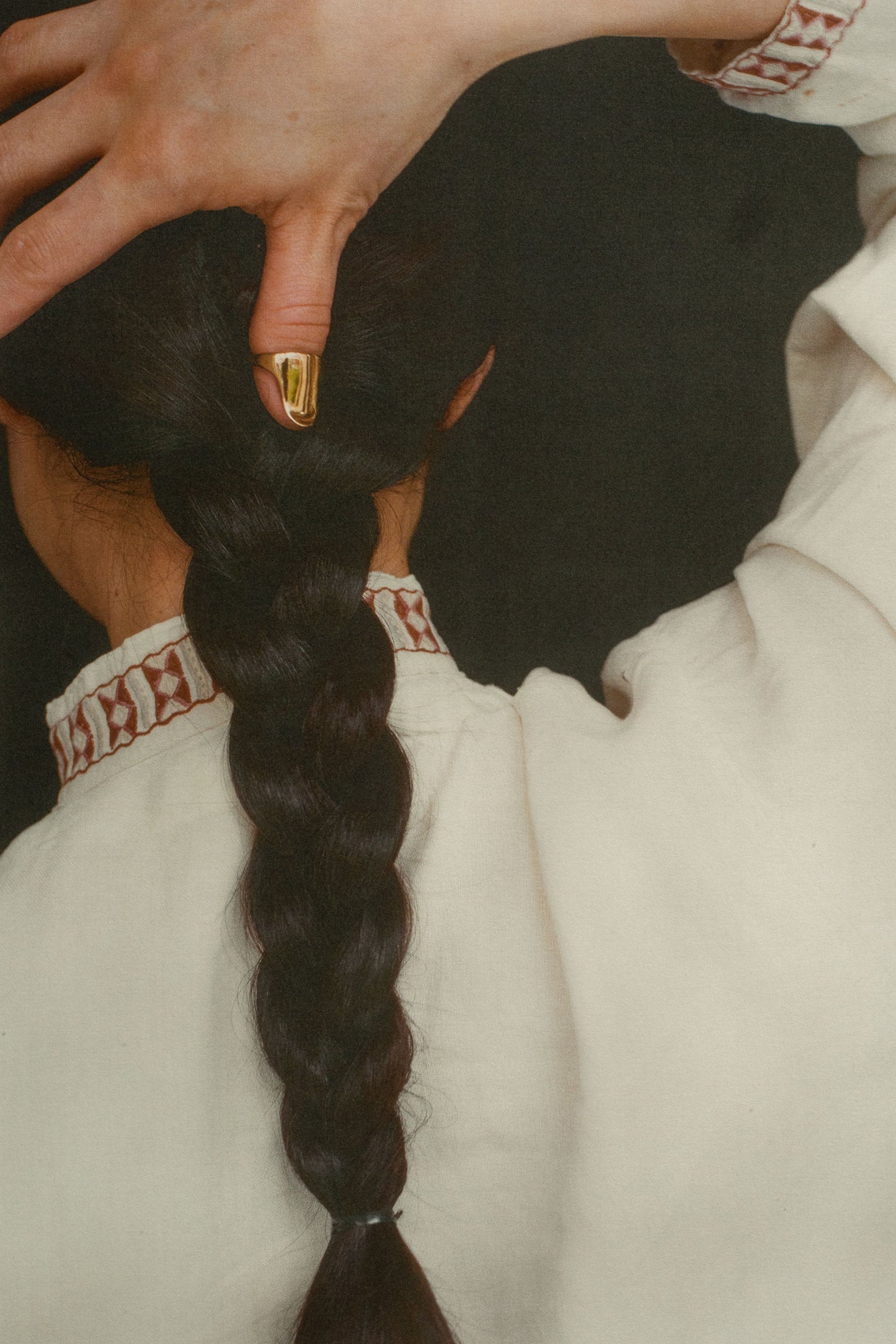 NAIL RING
