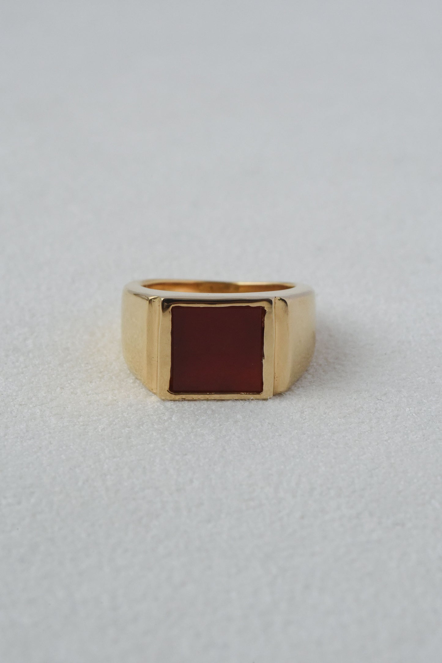 SIGNET RING/RED AGATE