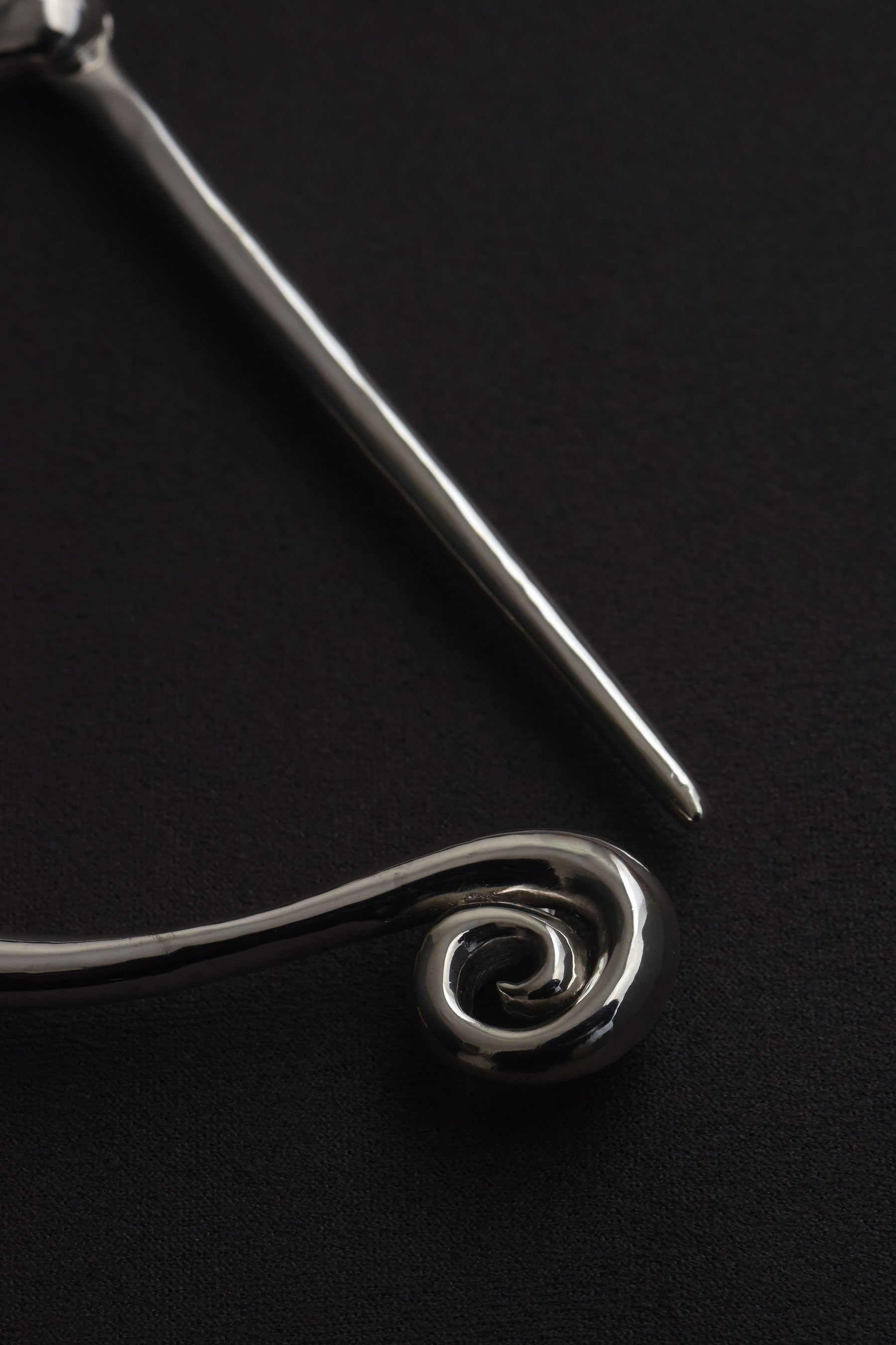LARGE FIBULA BANGLE｜R.ALAGAN(ララガン)公式通販｜ラージフィブラ