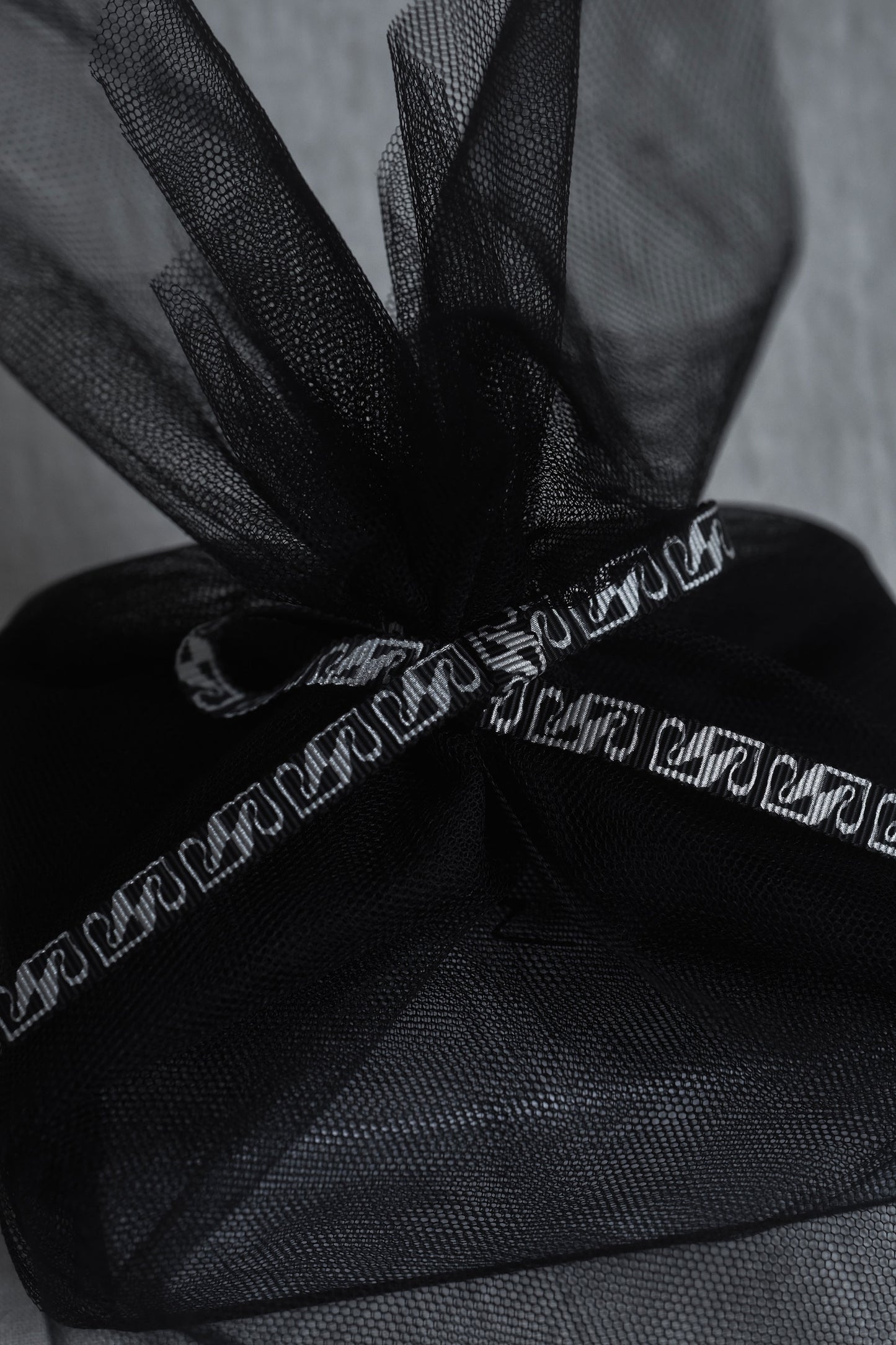 GIFT WRAPPING