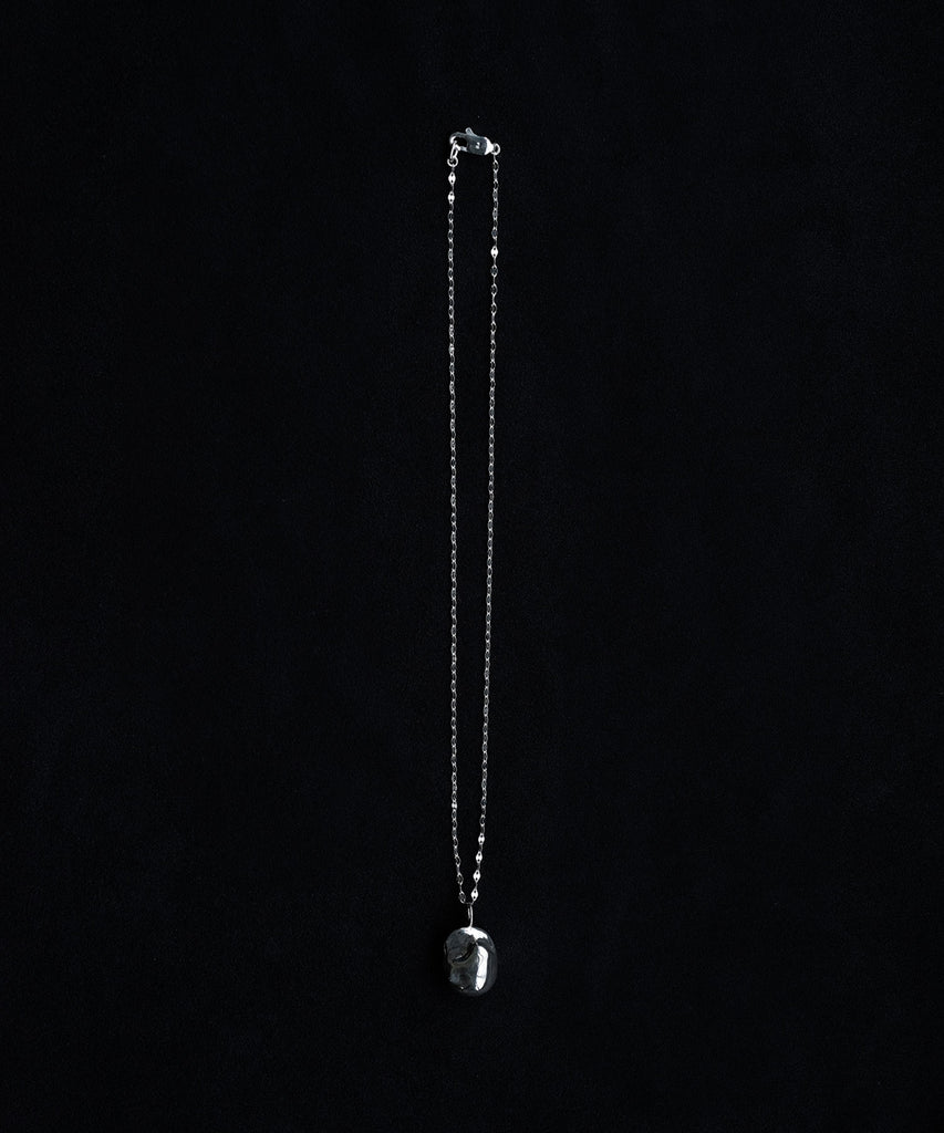 <tc>SILVER PEARL NECKLACE
</tc>