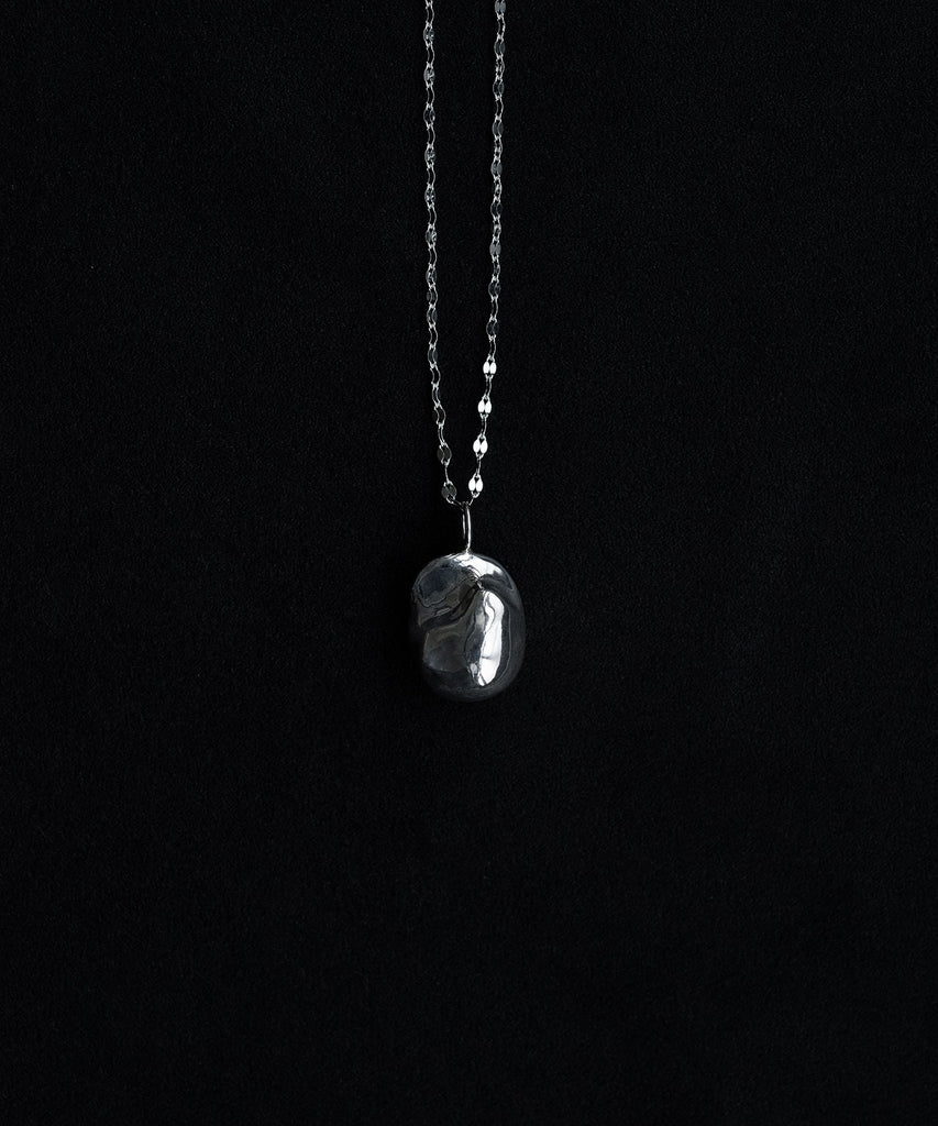 <tc>SILVER PEARL NECKLACE
</tc>