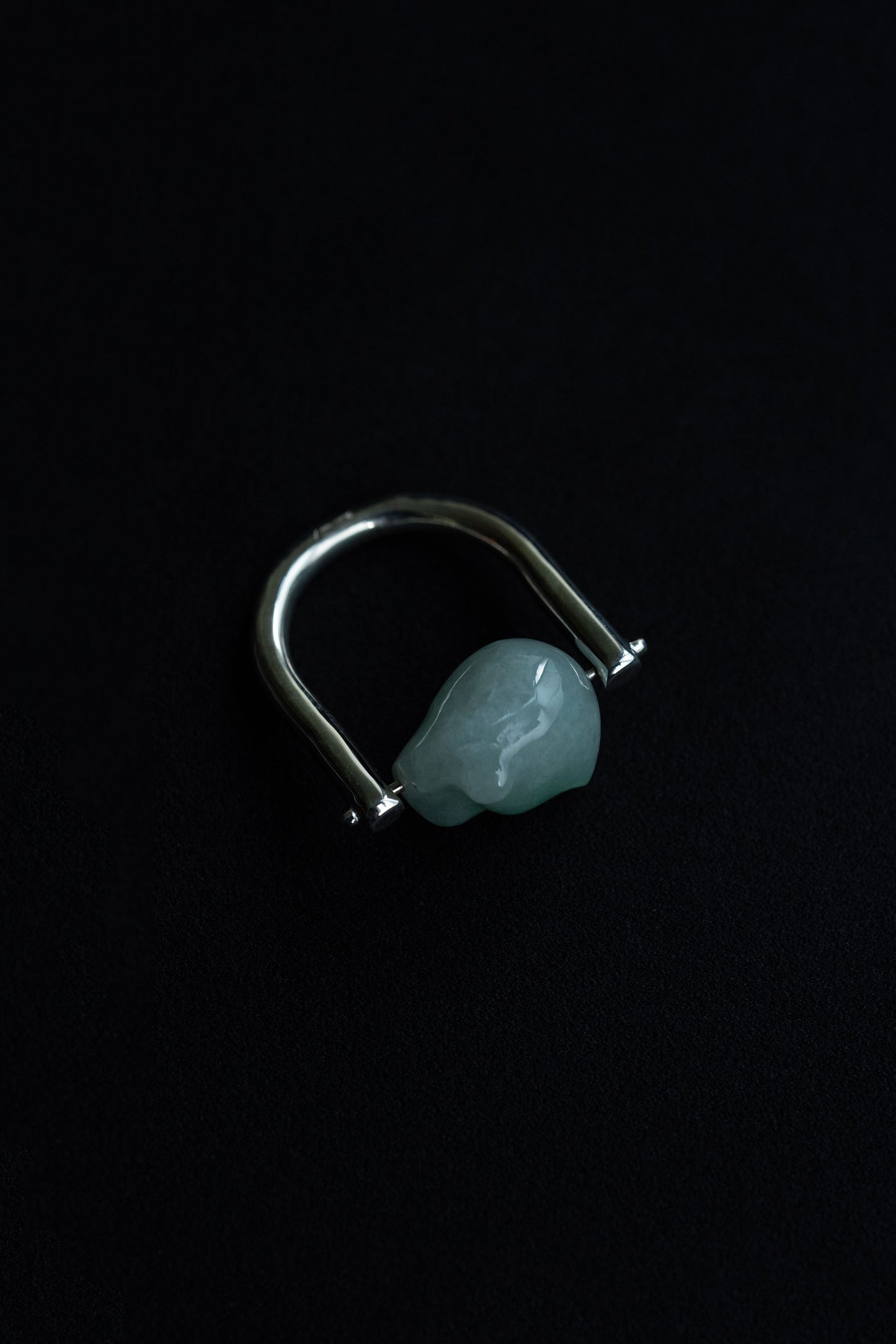 DISTORTED STONE RING