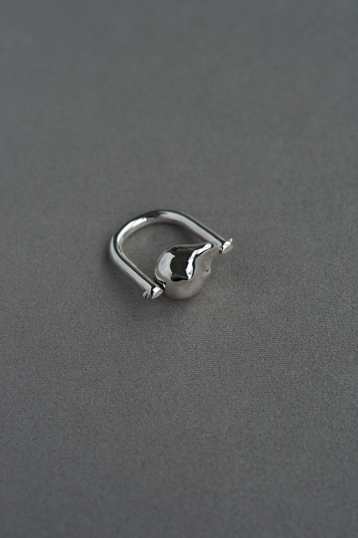 SILVER PEARL RING