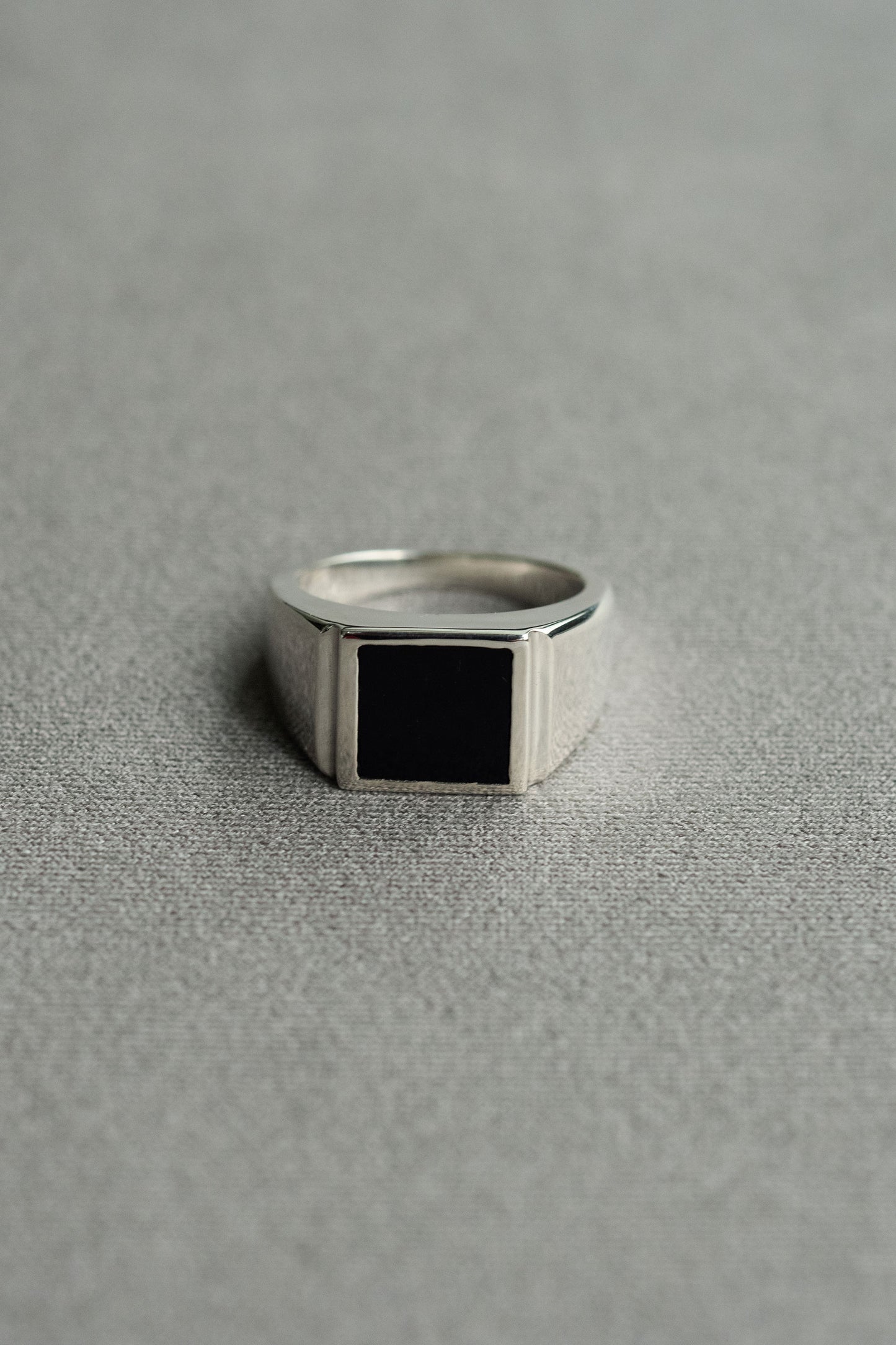 SIGNET RING /ONYX