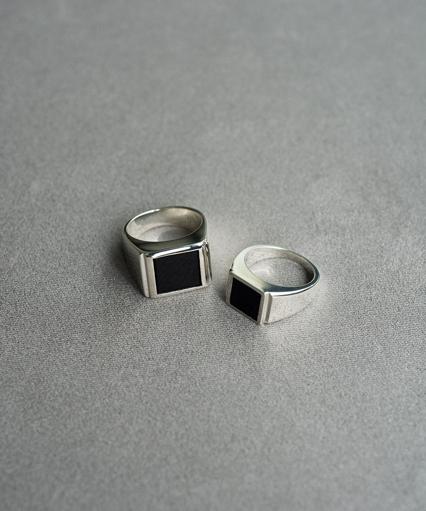 <tc>SIGNET RING /ONYX</tc>