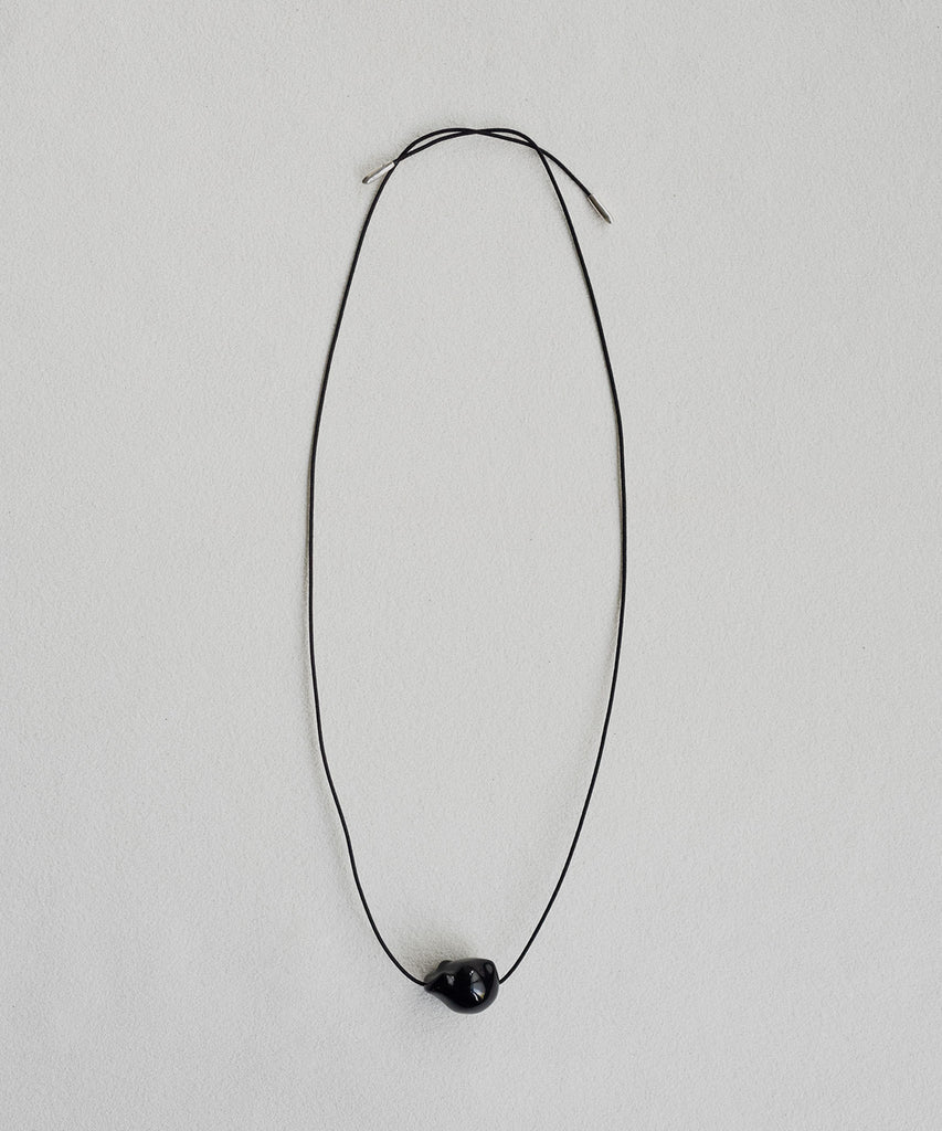 <tc>DISTORTED STONE CHOKER</tc>