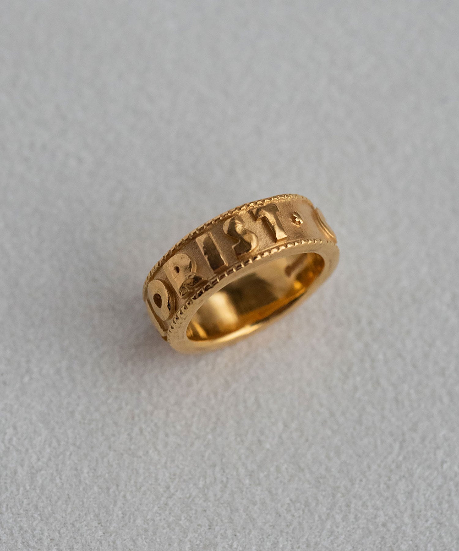 ENGRAVED RING 